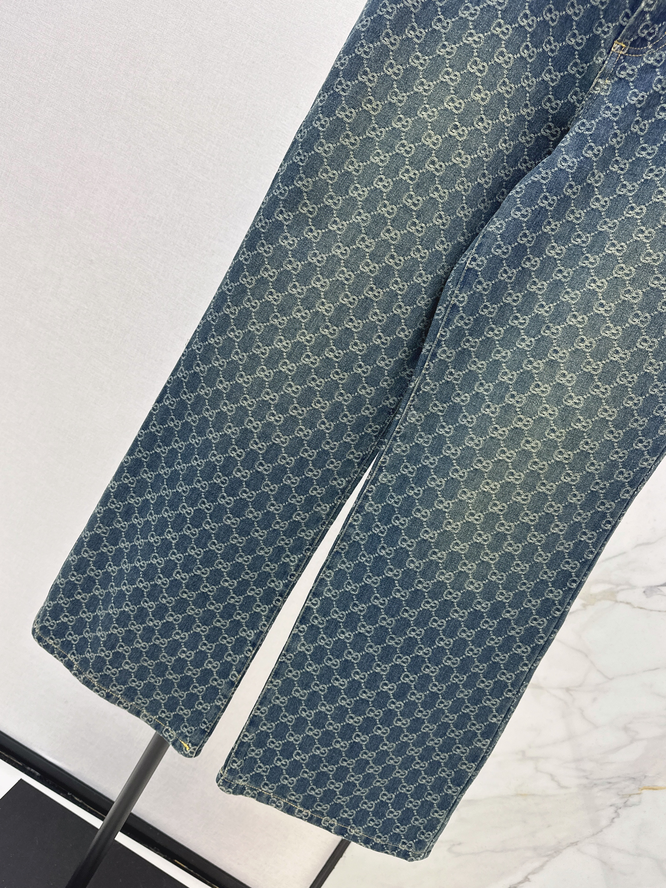 Guc 26ss jacquard jeans