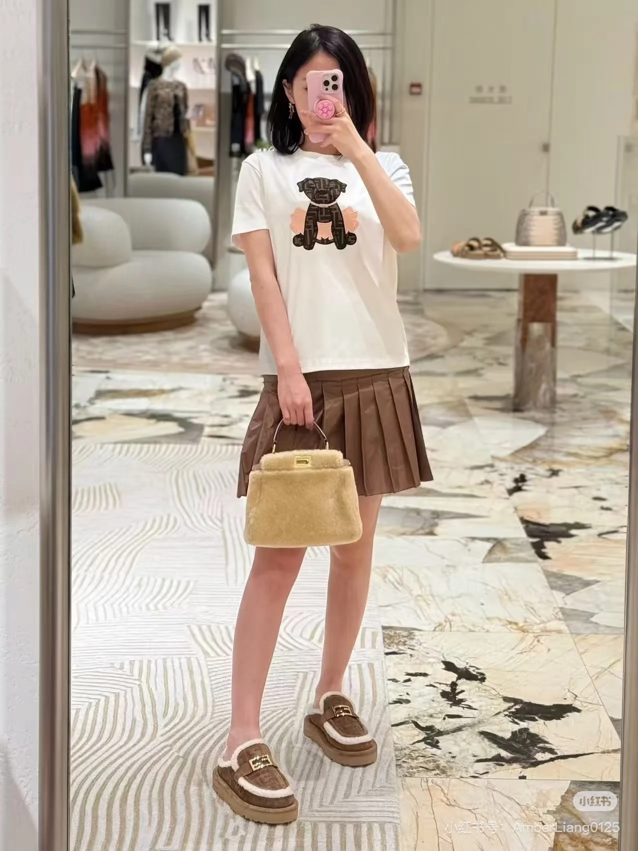 Fend 25fw embroidery t-shirt