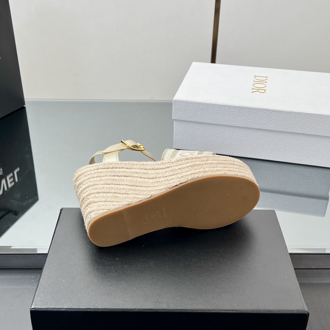 CD 26ss sandals