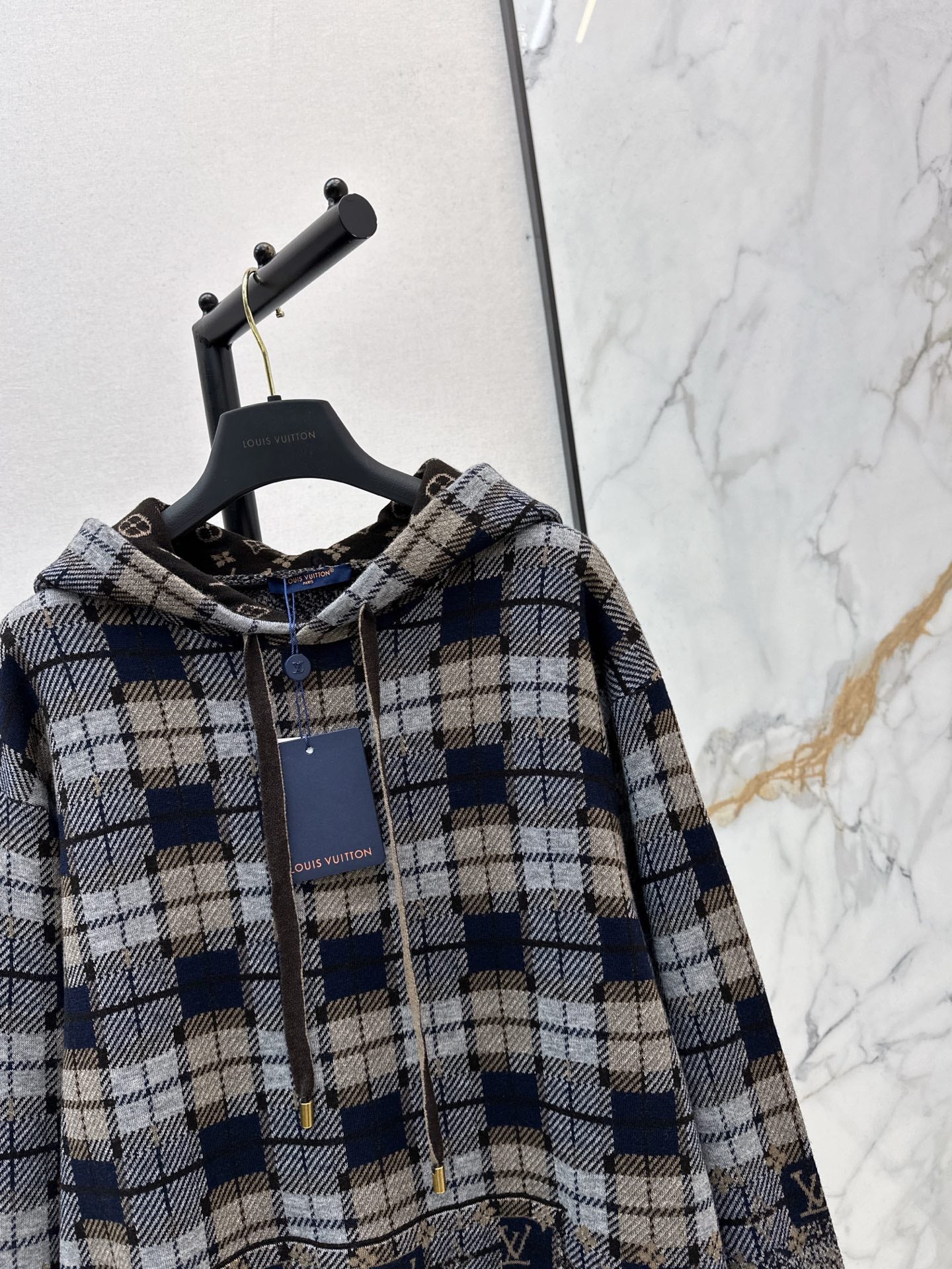 Louis 26ss hooded check sweater