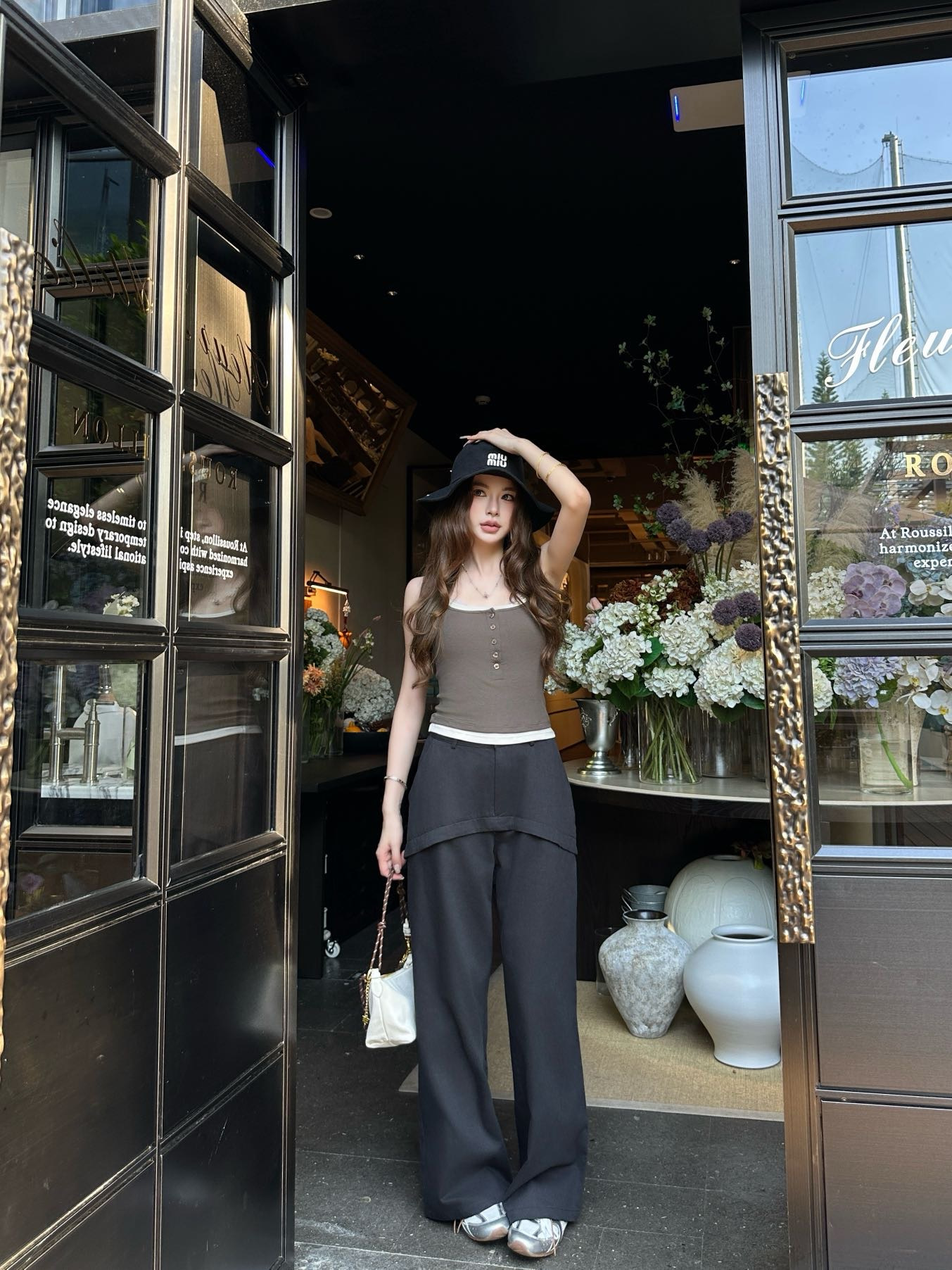 Loe 26sas embroidery pants