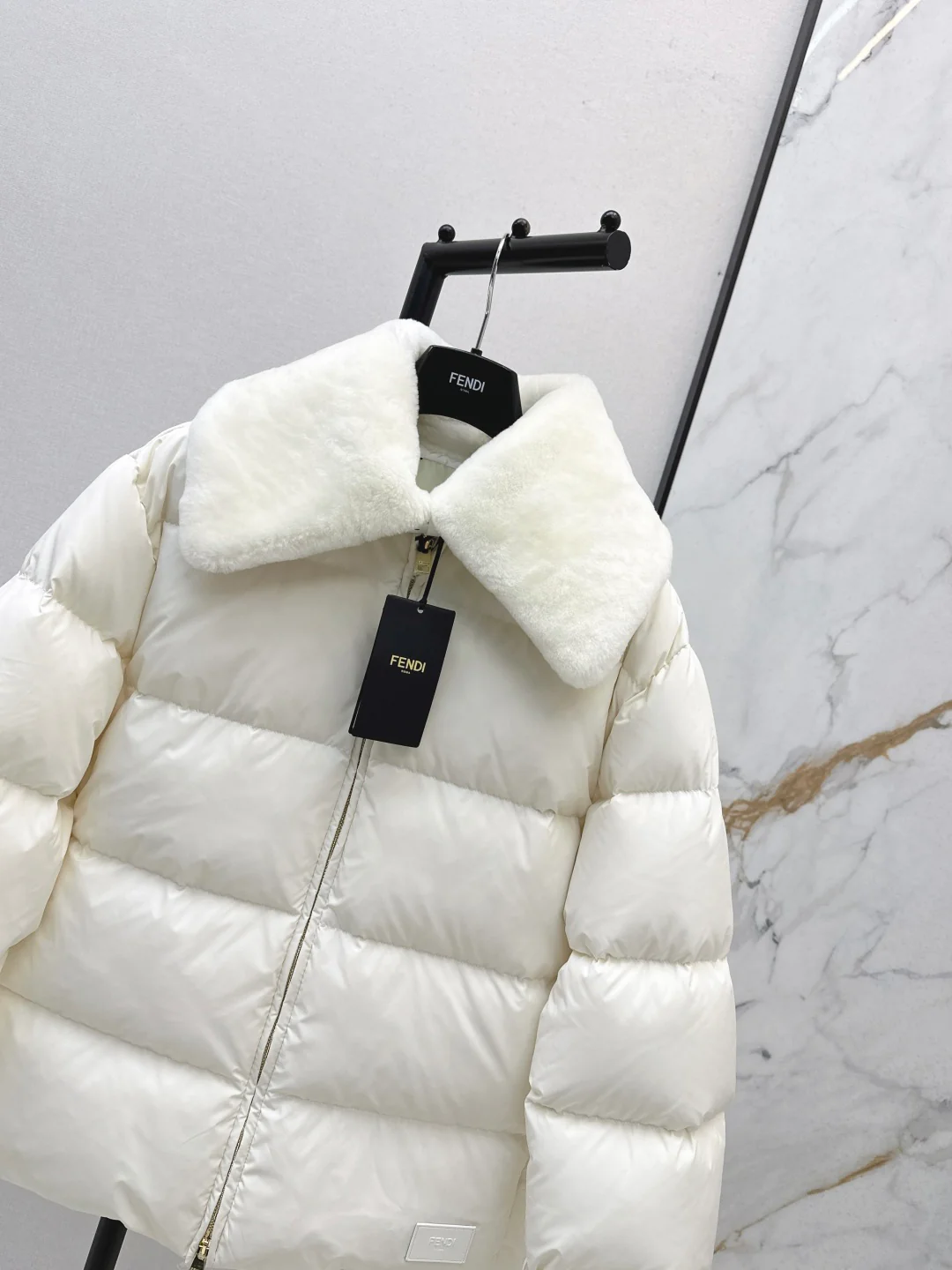 Fend 25fw down jacket