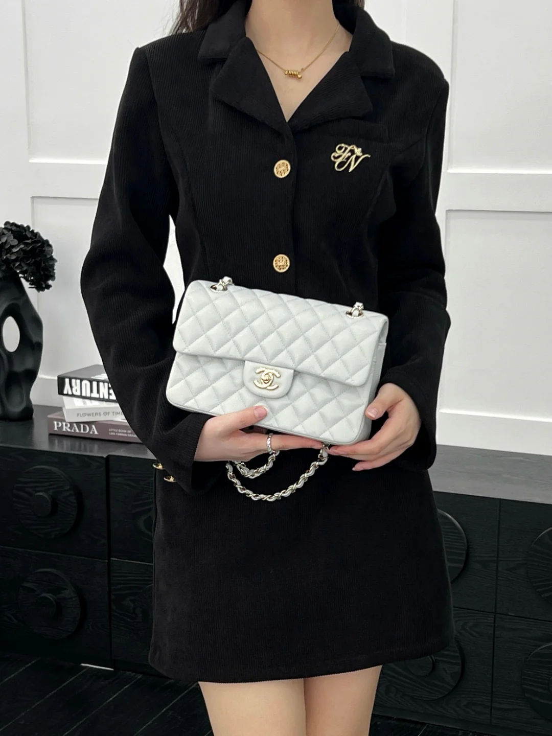 Chan cf23 chain shoulder bag