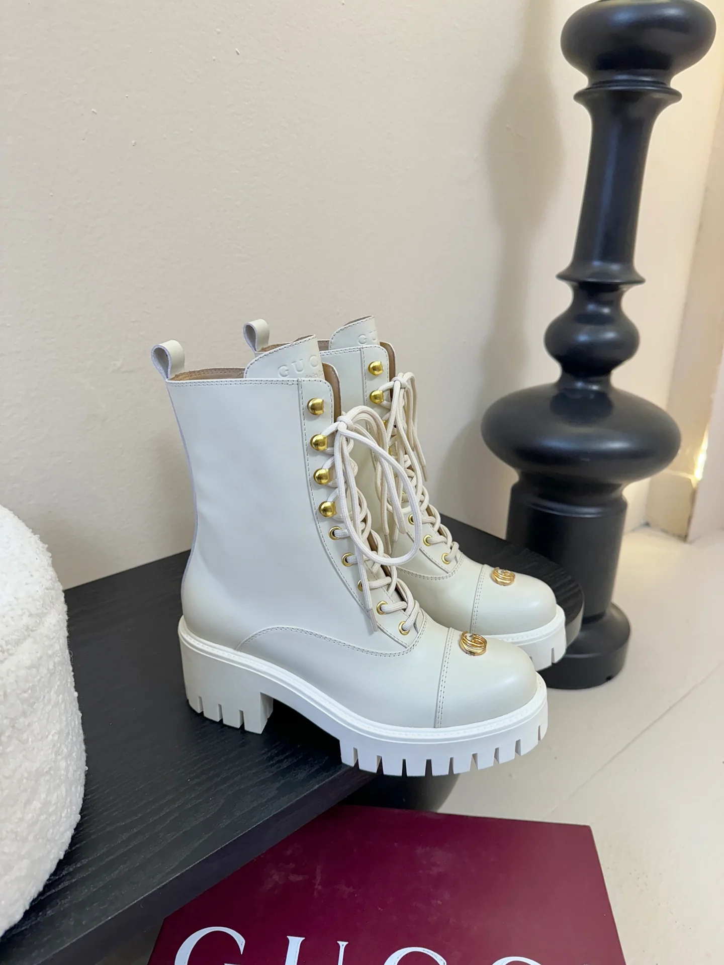 Gucc 25fw combat boots