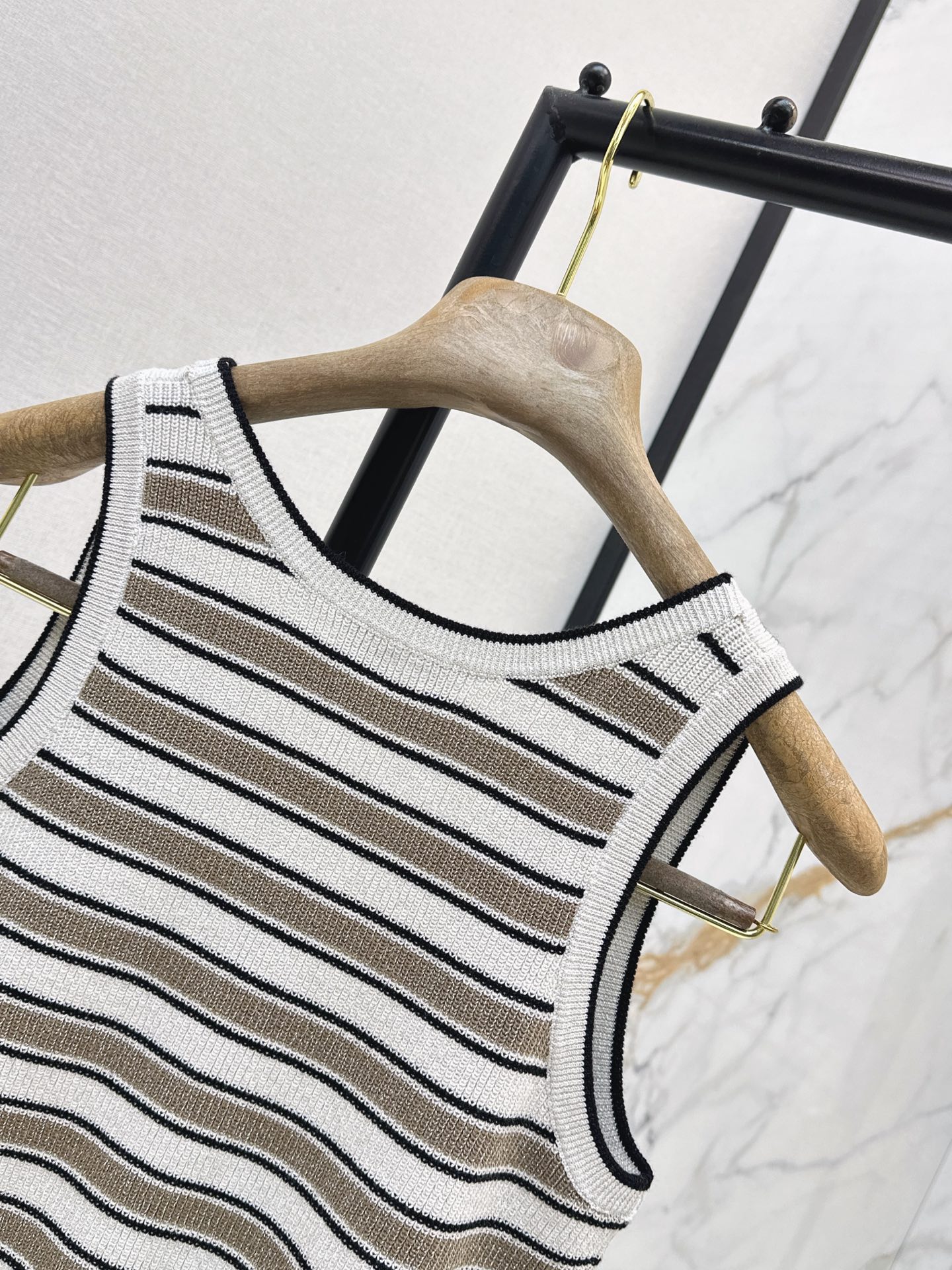 Brun 26ss stripe knit vest