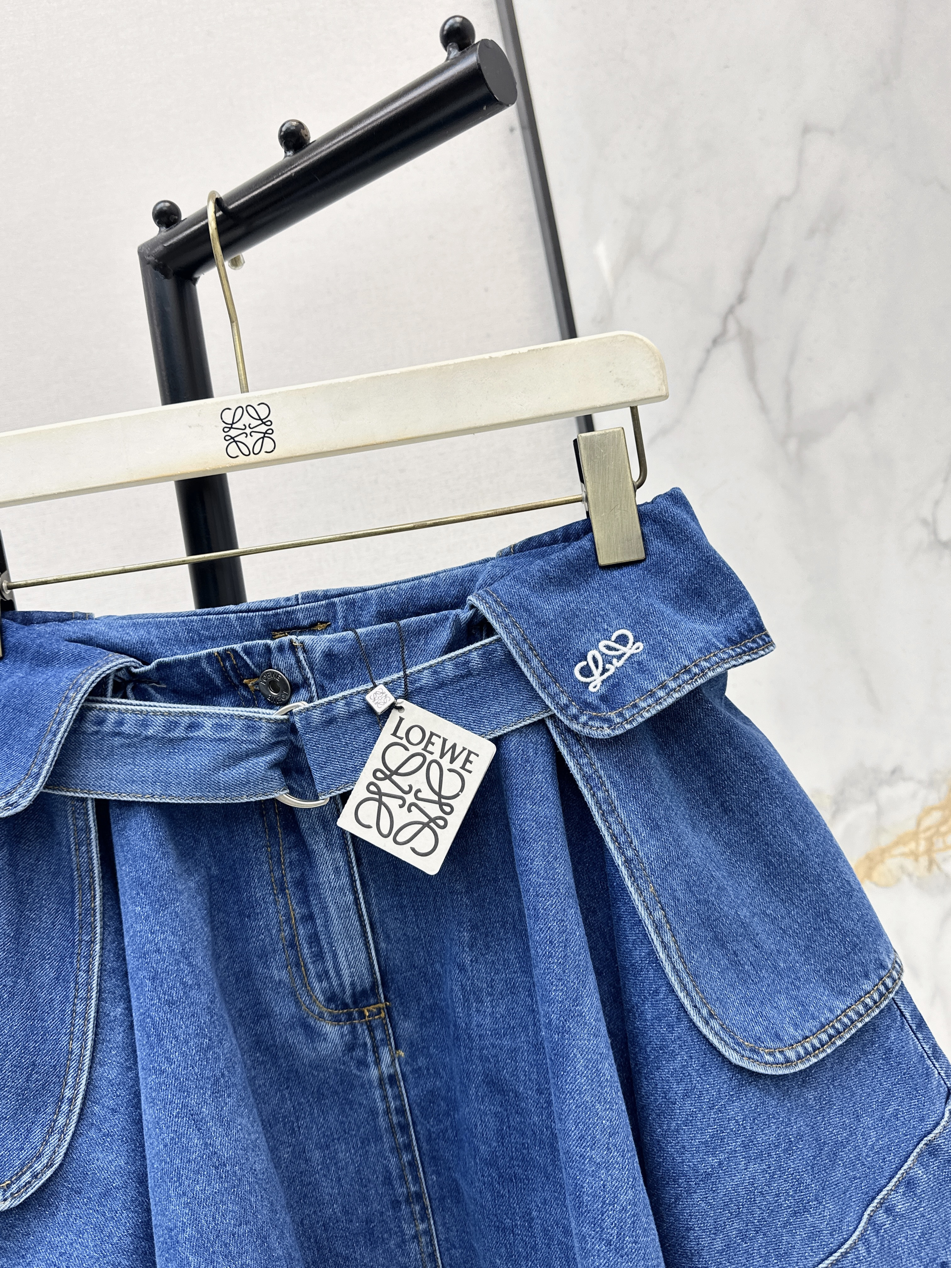 Loe 26ss denim skirt