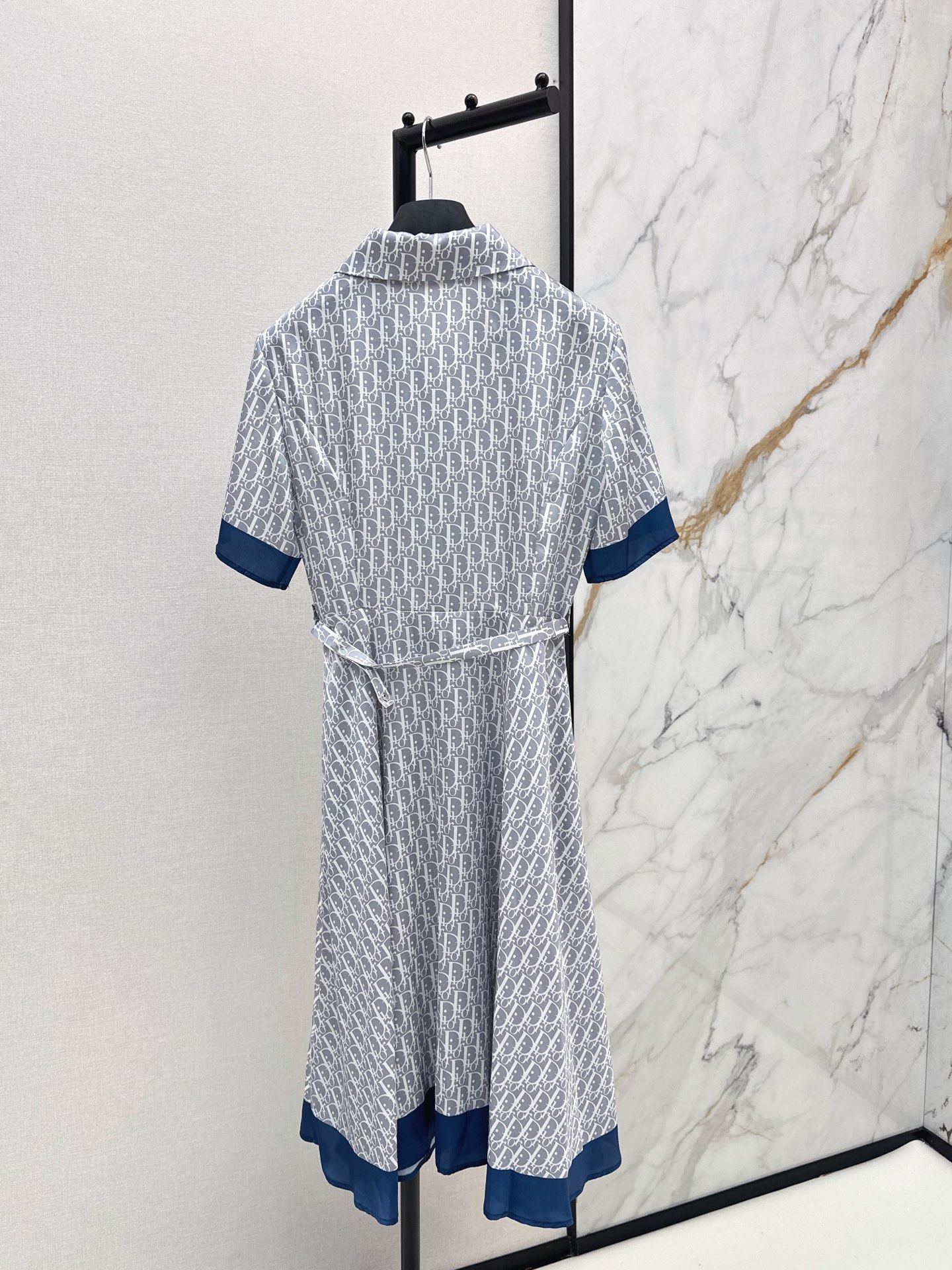CD 26ss belted shirt dress