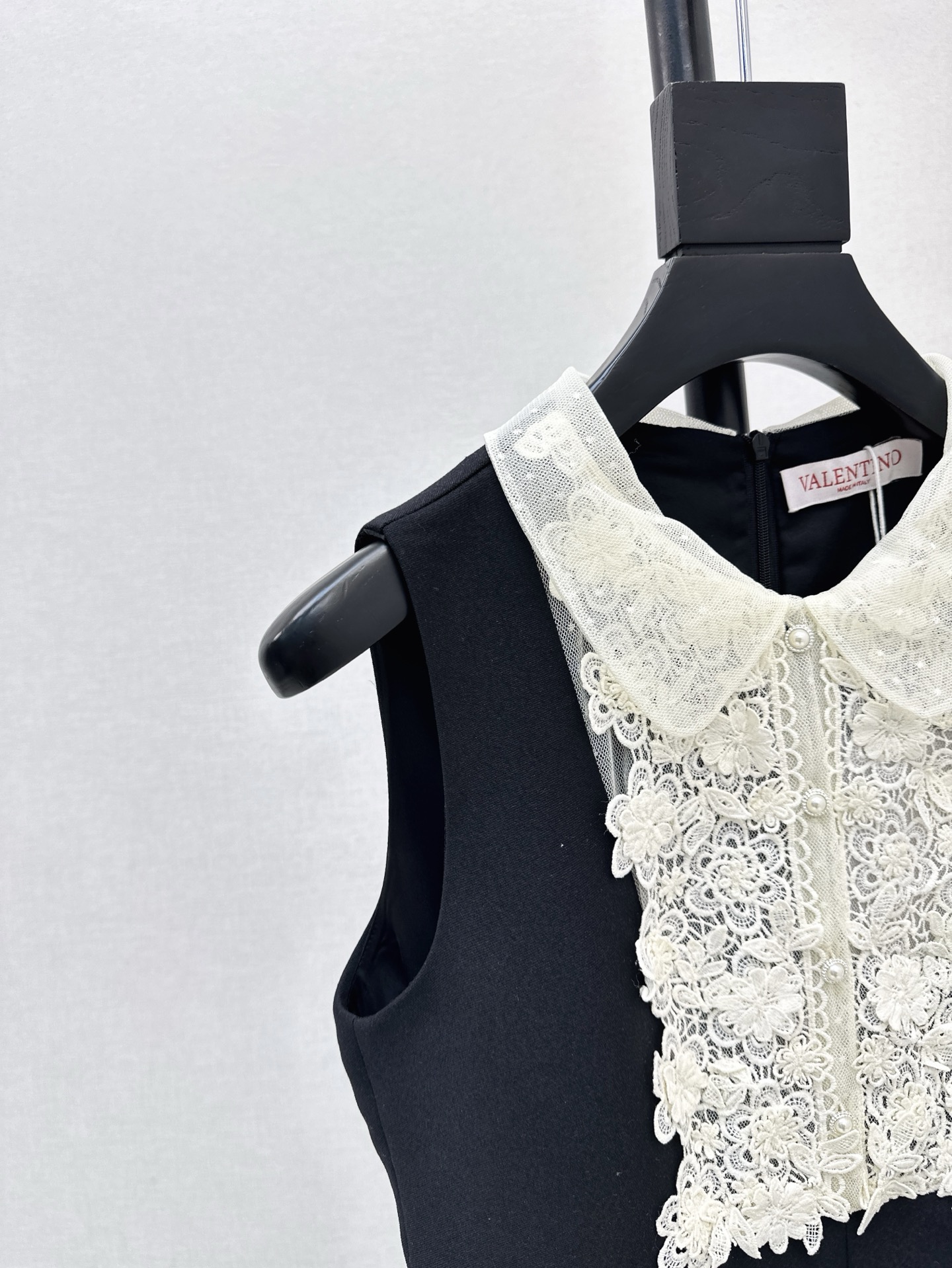 Valen 26ss lace embroidery dress
