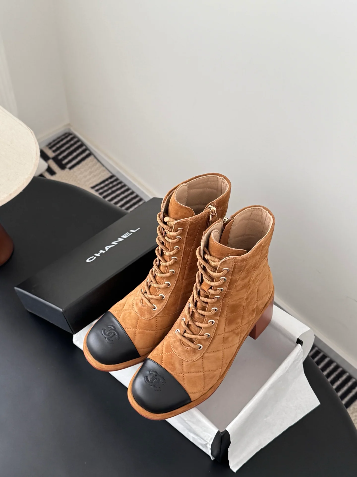 Chan 26ss ankle boots