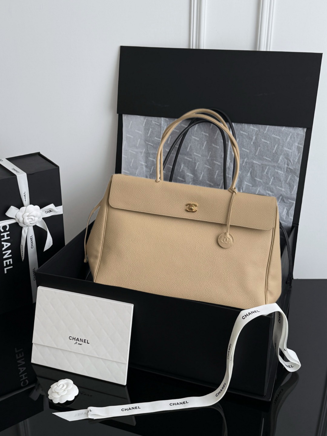 Chan 26S large tote bag