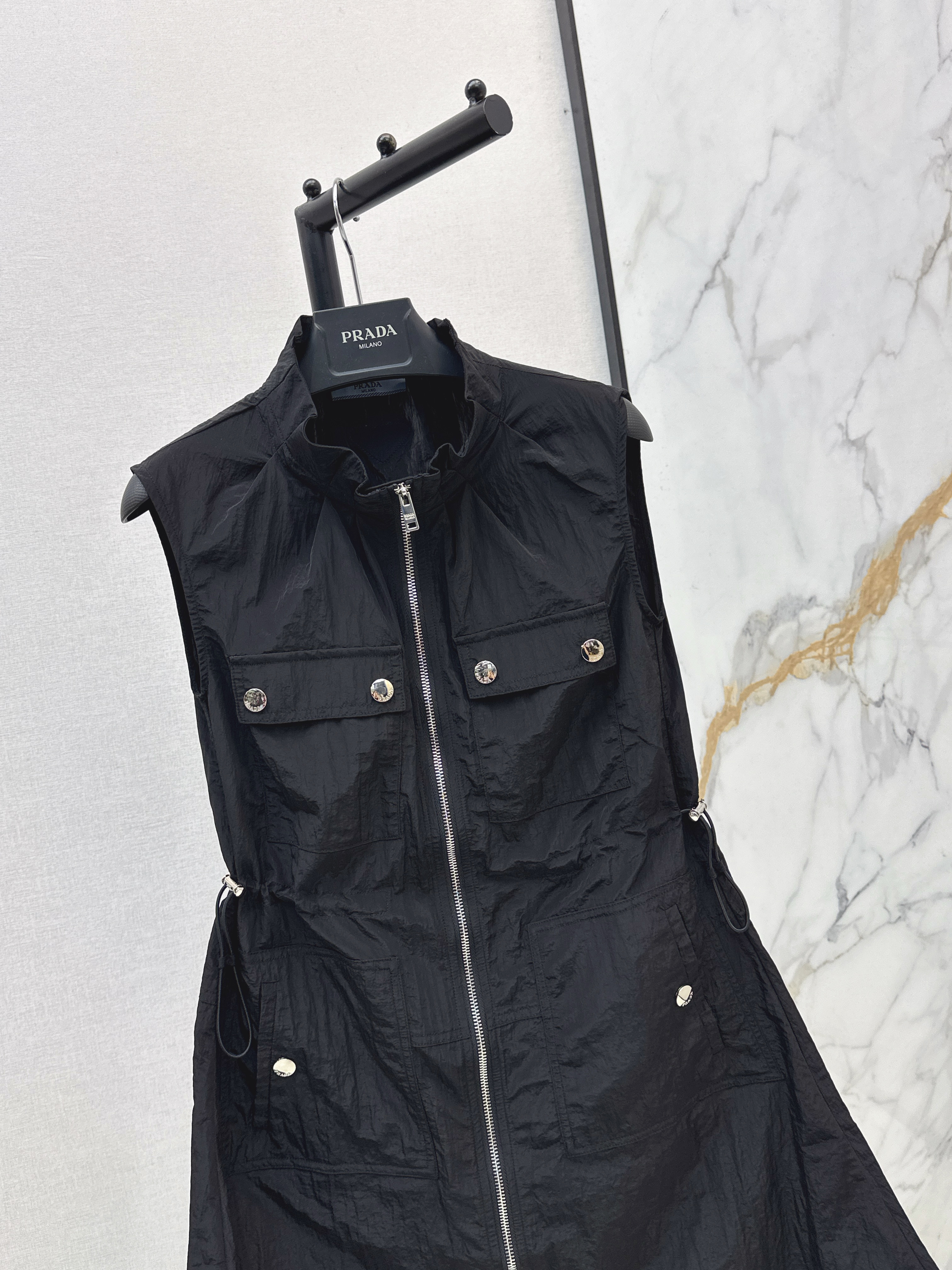 Pra 26ss drawstring sleeveless dress