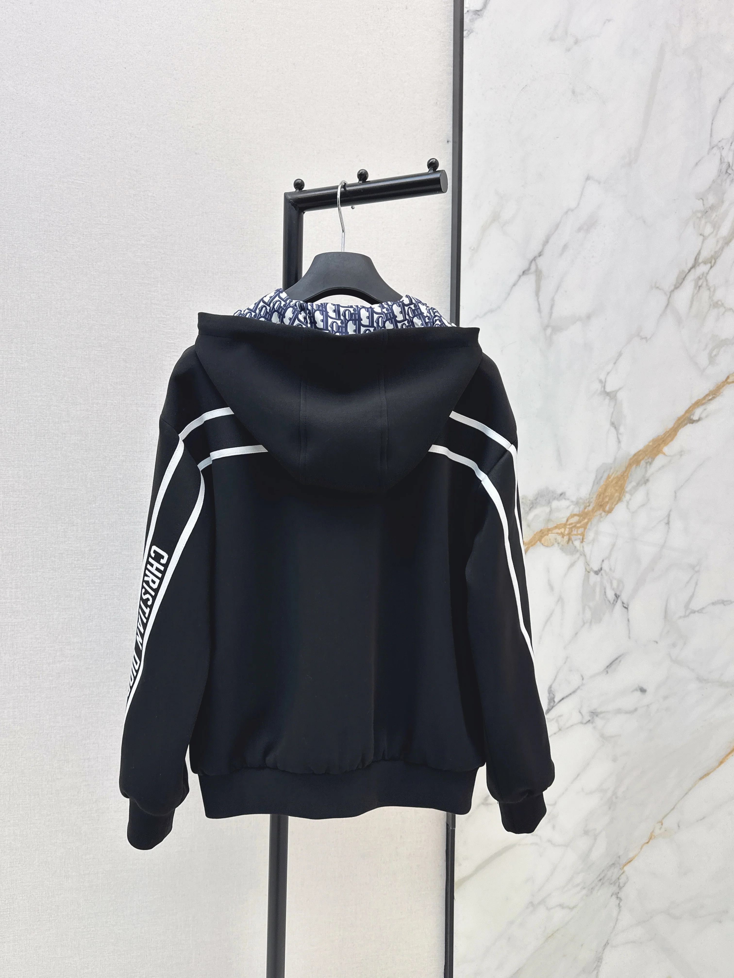 CD 26ss hooded drawstring jacket
