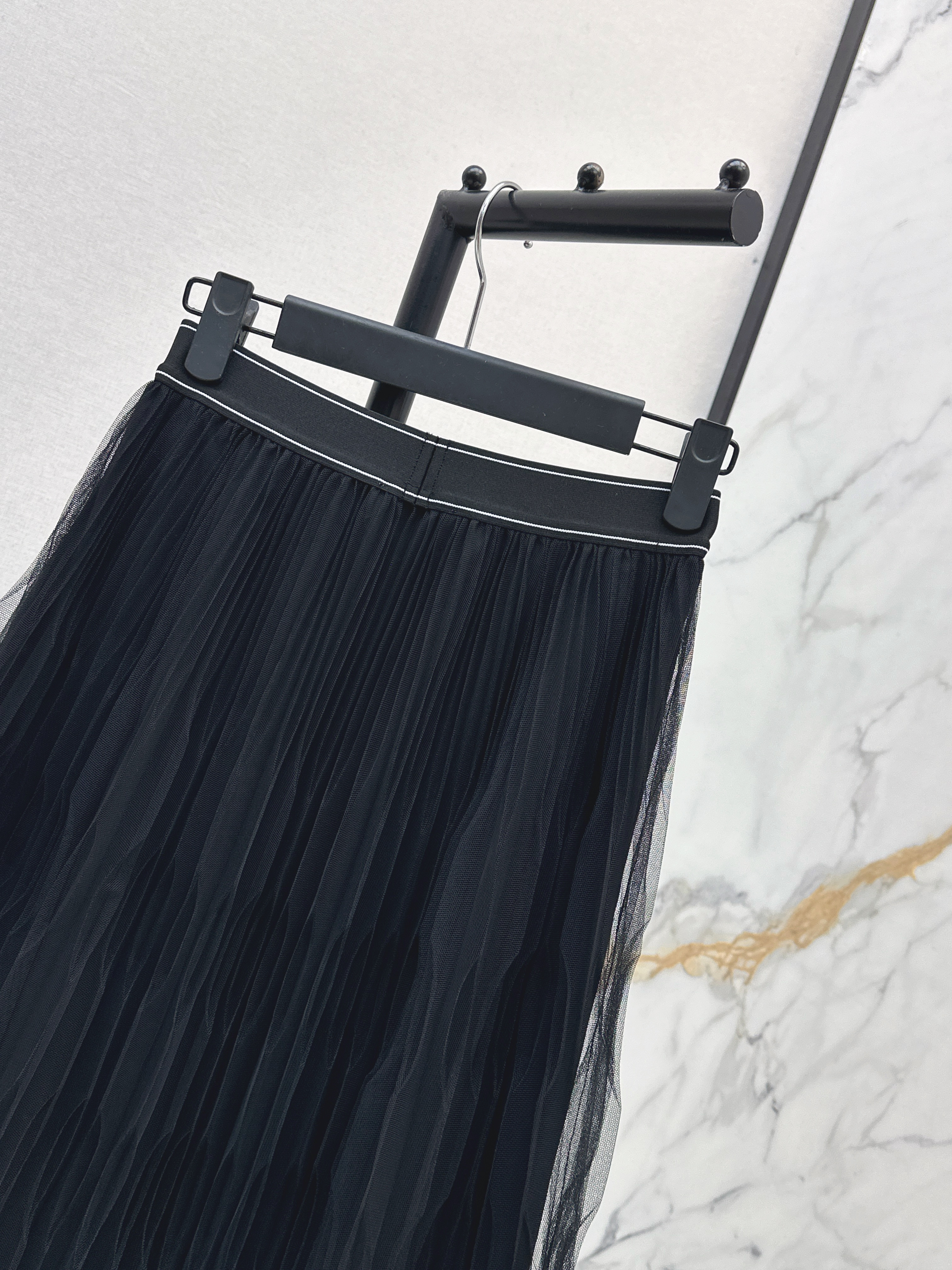 Pra 26SS Pleated Tulle Midi Skirt
