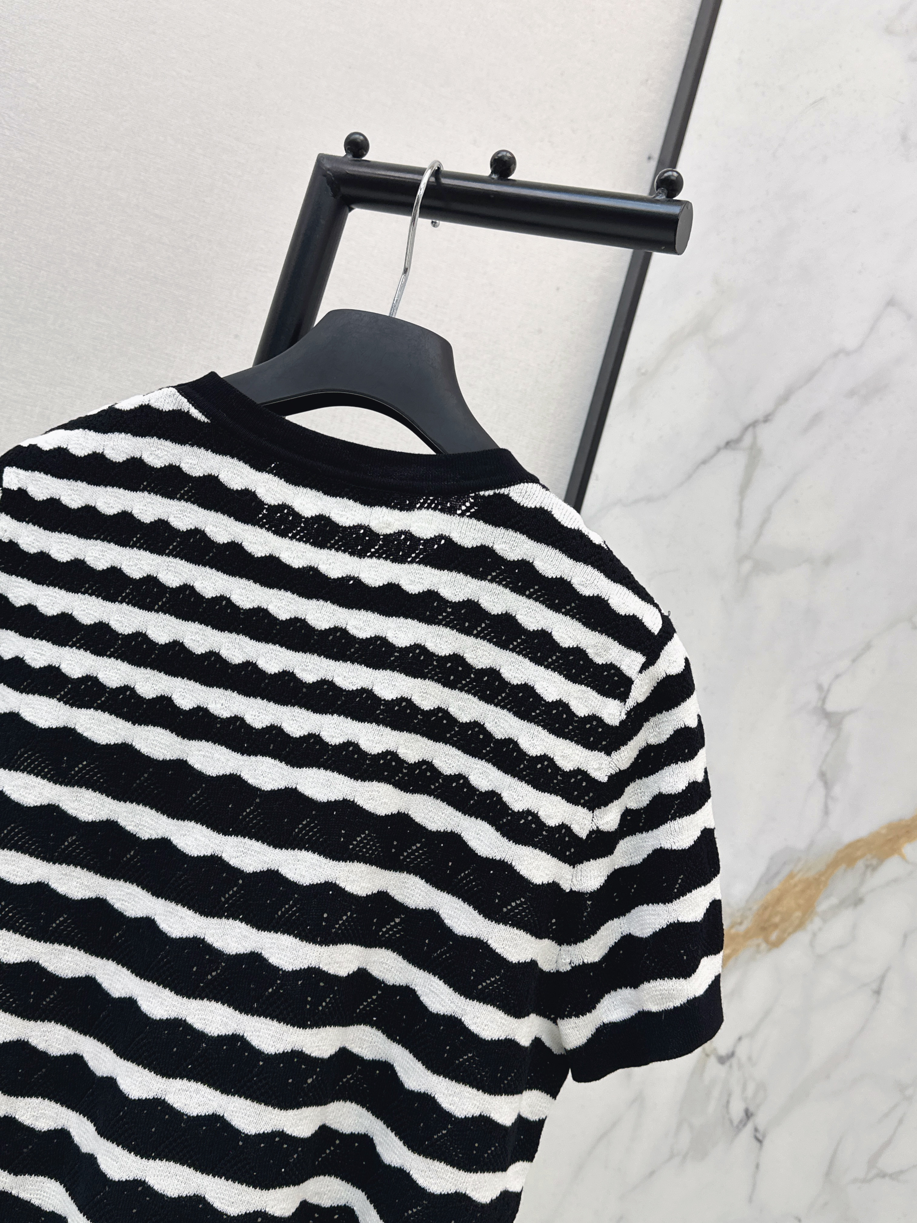 CD 26ss hollow stripe knitwear