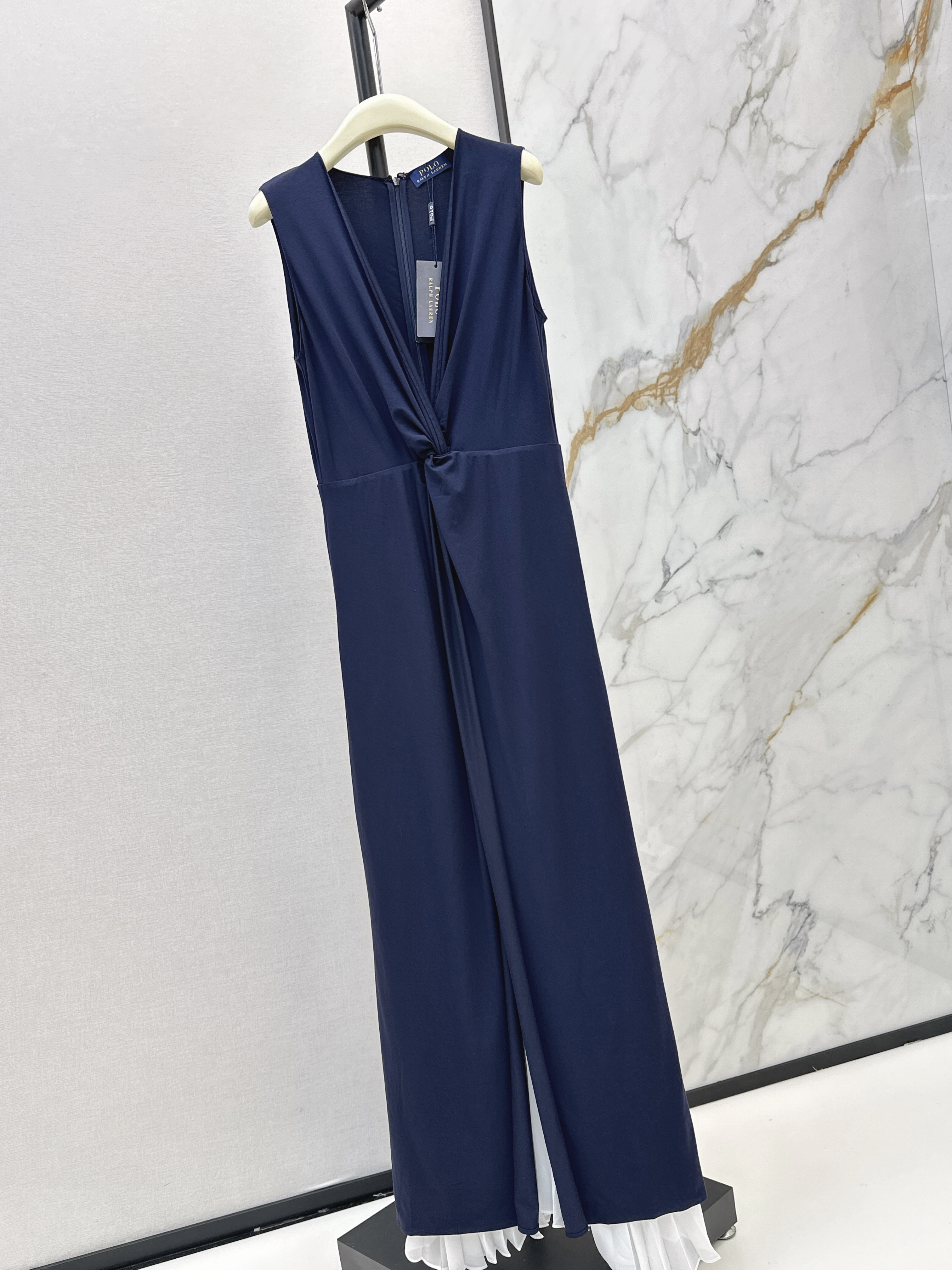 Ralp 26ss sleeveless v-neck dress