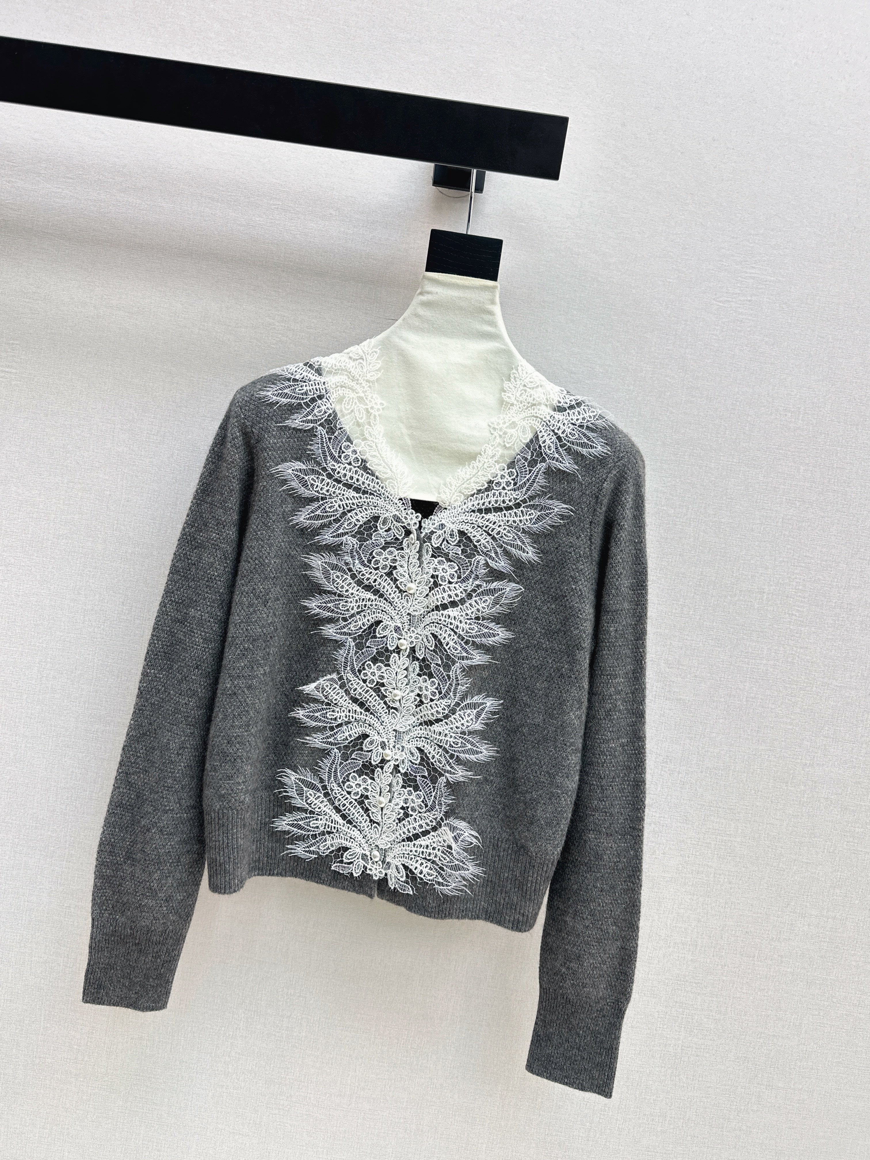 ES 26ss contract lace cardigan