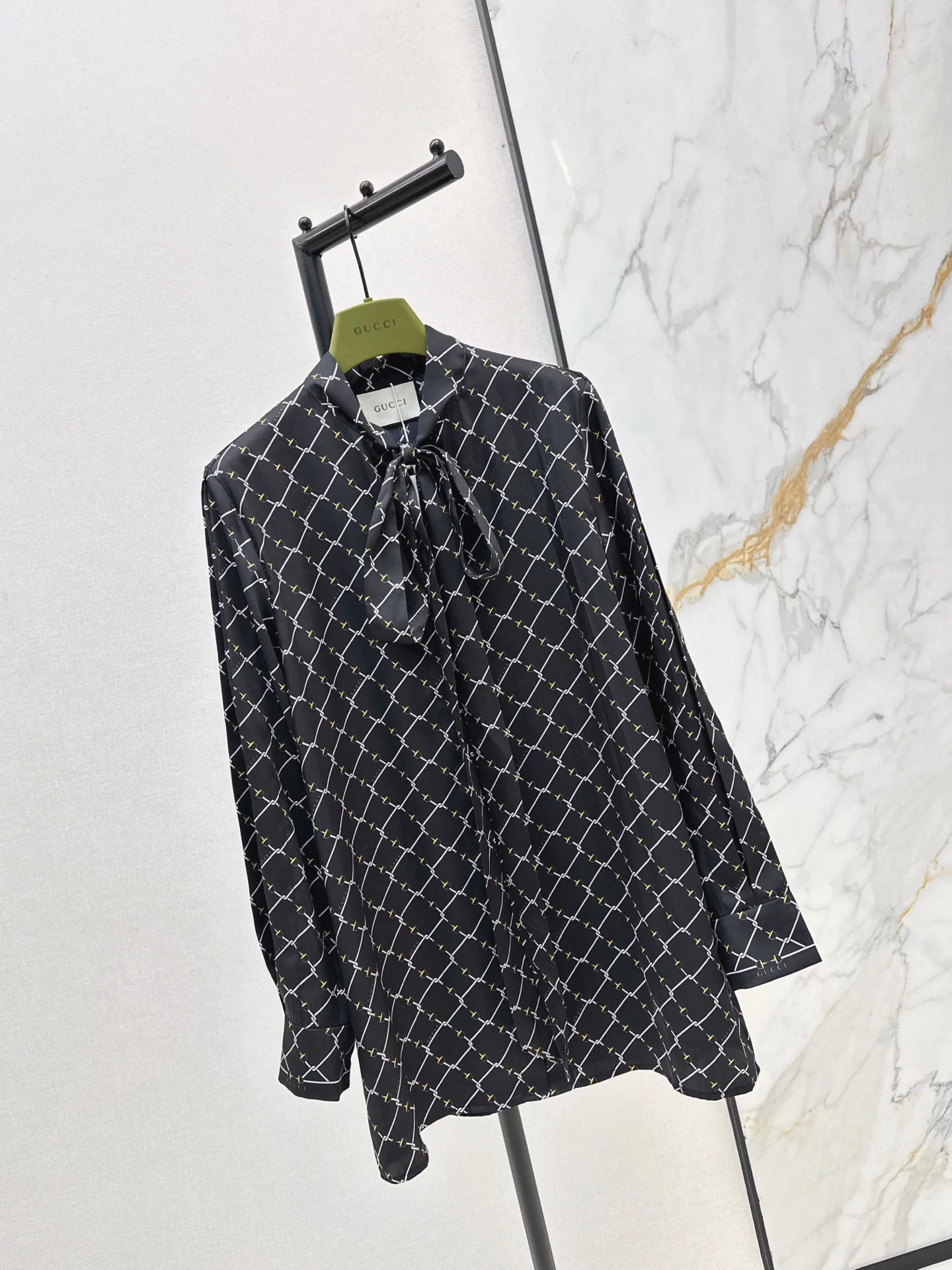 Gucc 26ss ribbon shirts