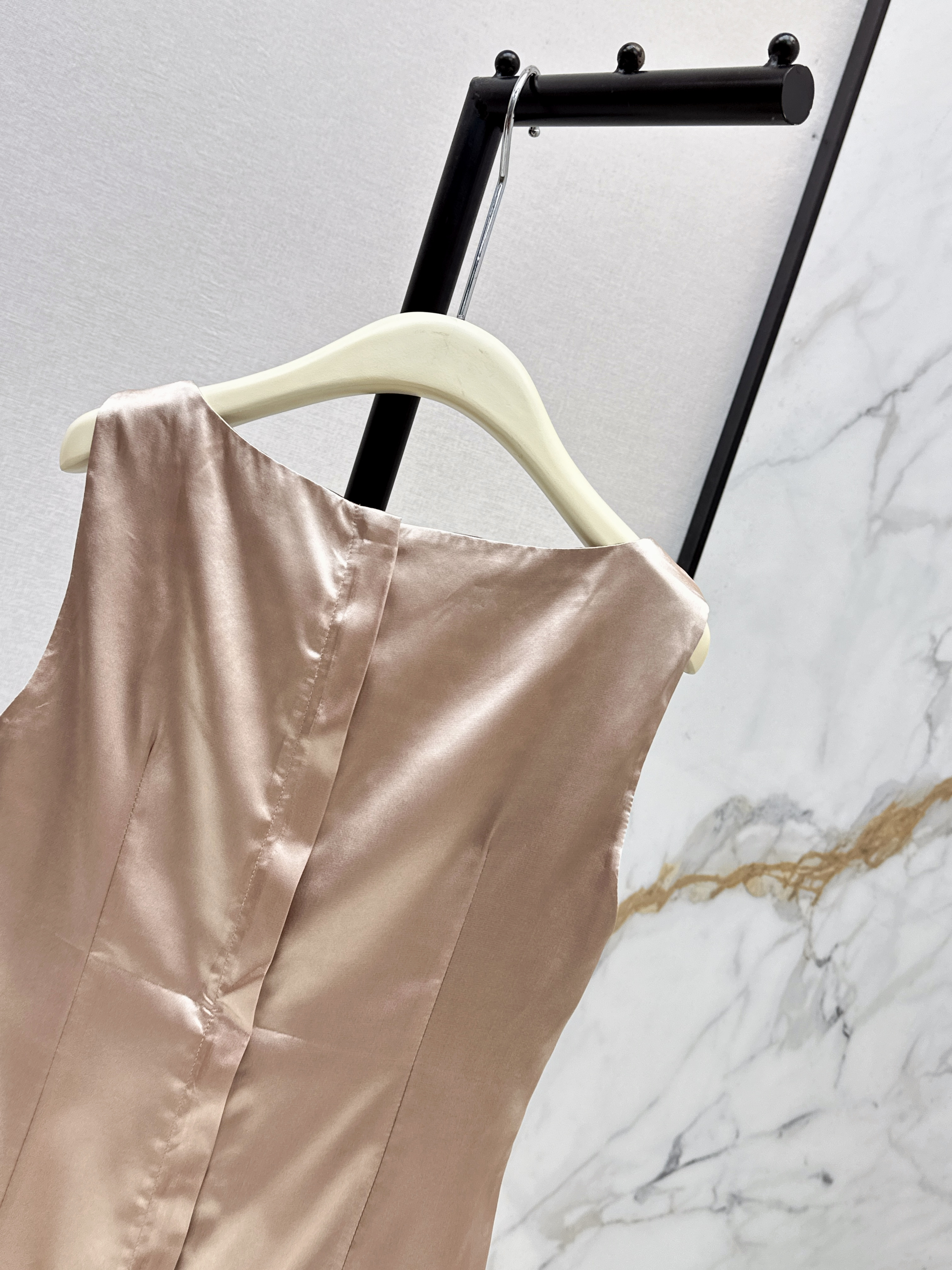 Dolc 26ss sleeveless dress