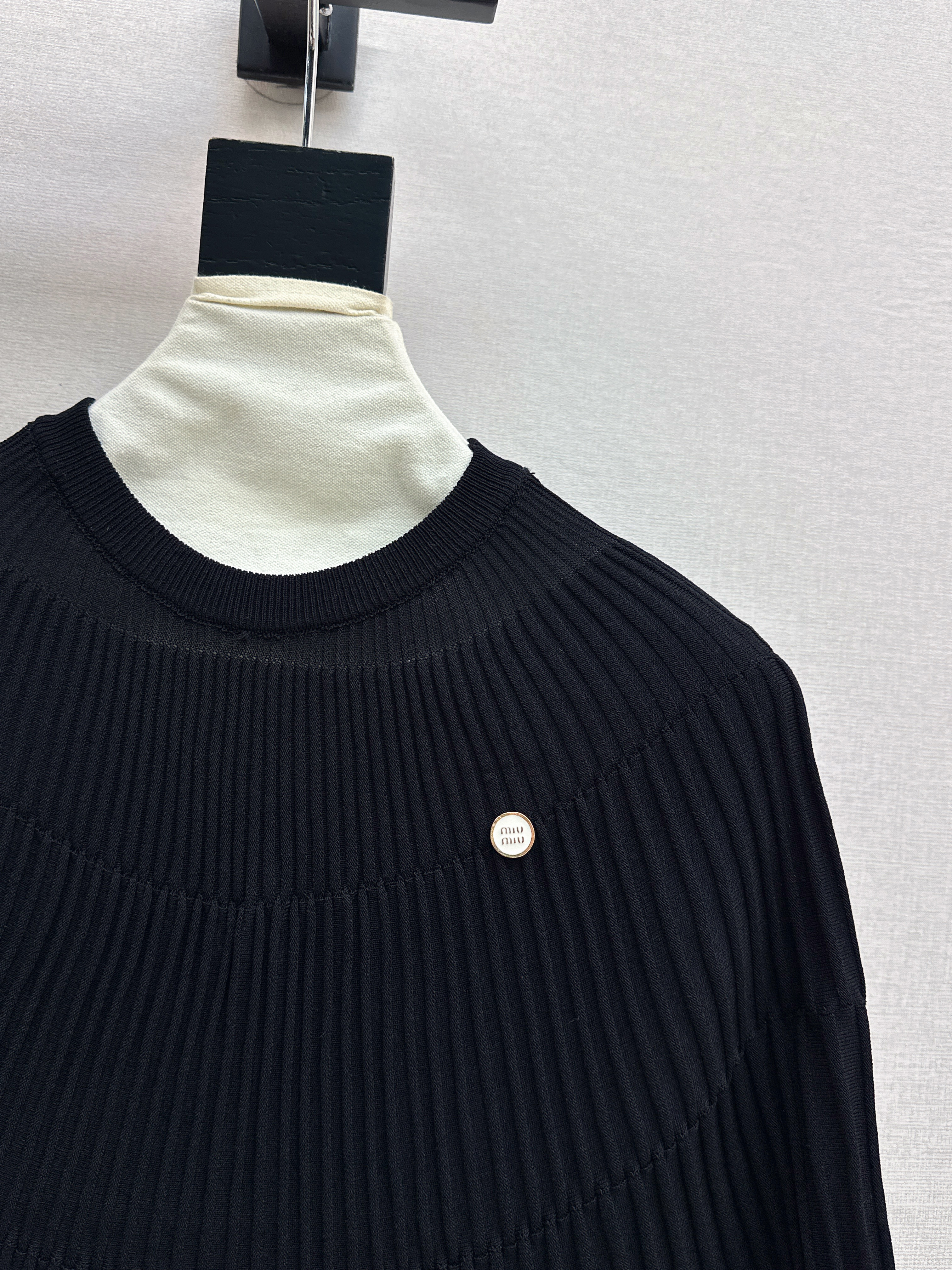 Miu 26ss cape knitwear