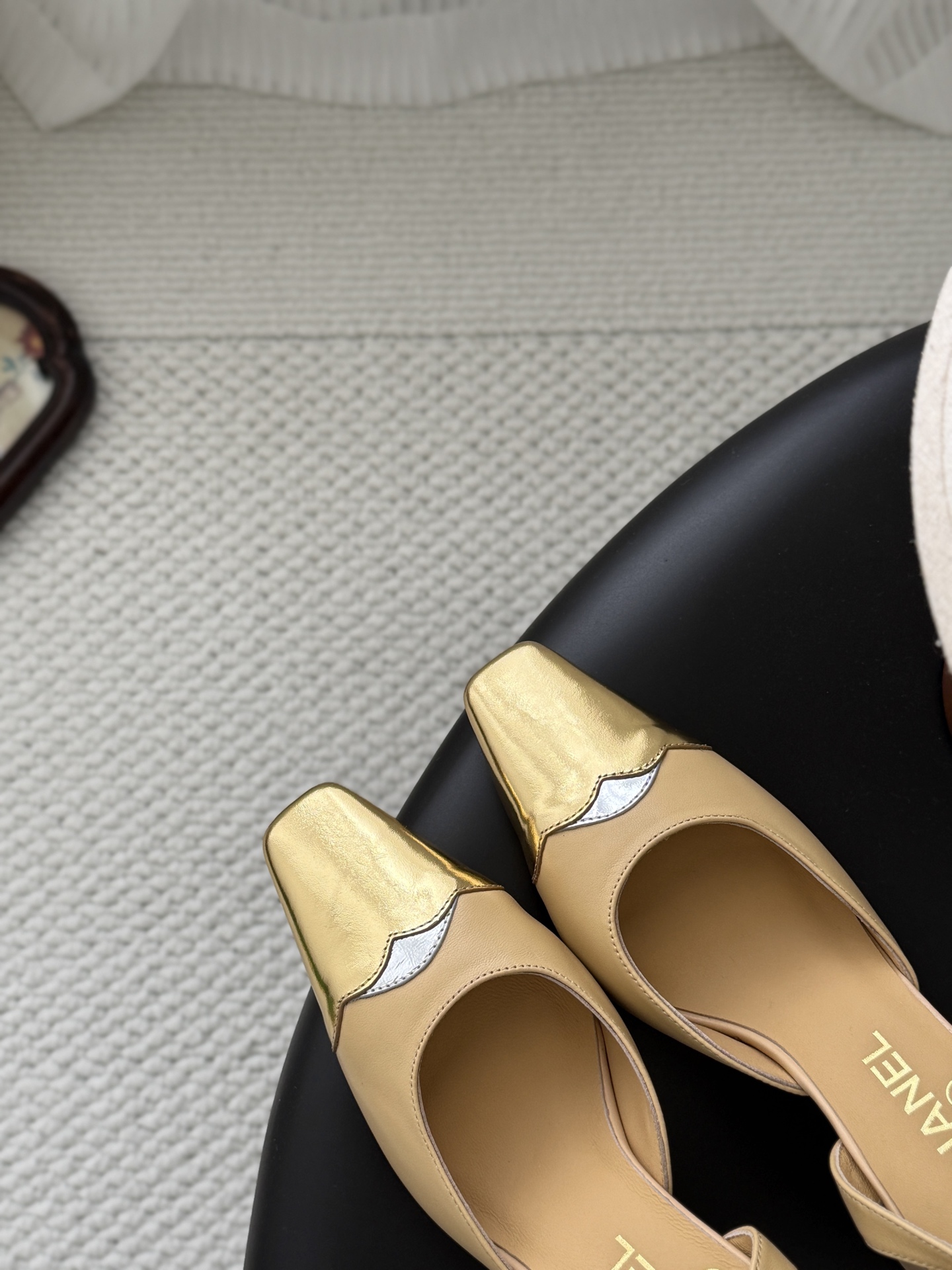 Chan 26P gold cap toe slingback heels