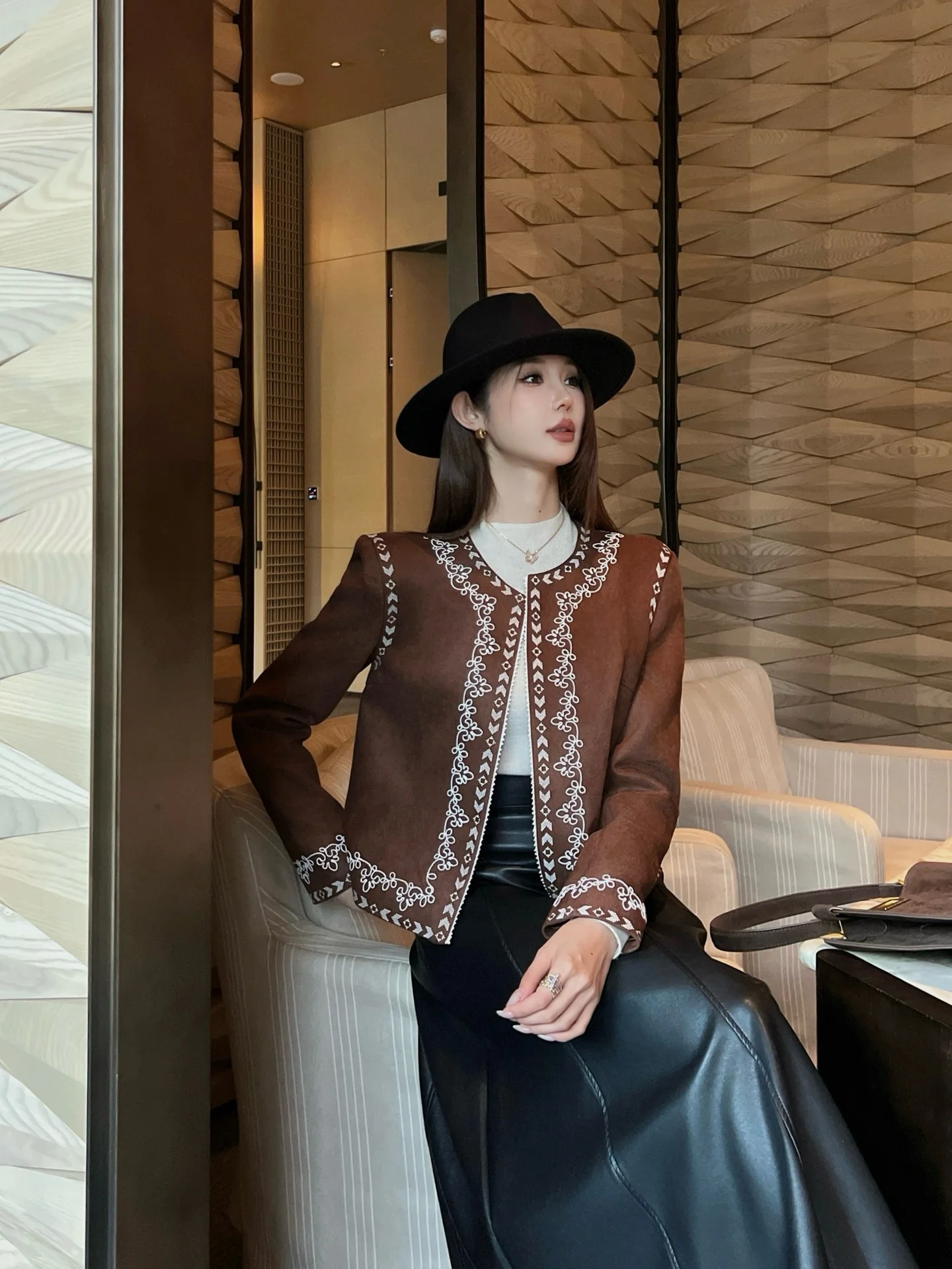 Erma 25fw suede jacket