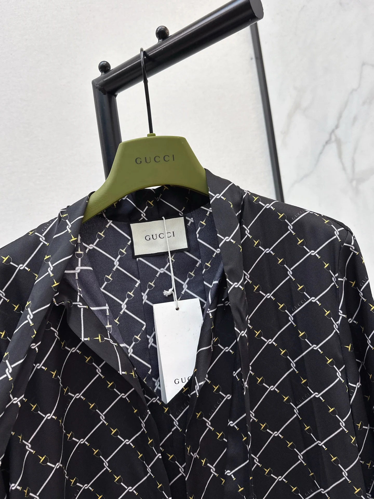 Gucc 26ss ribbon shirts