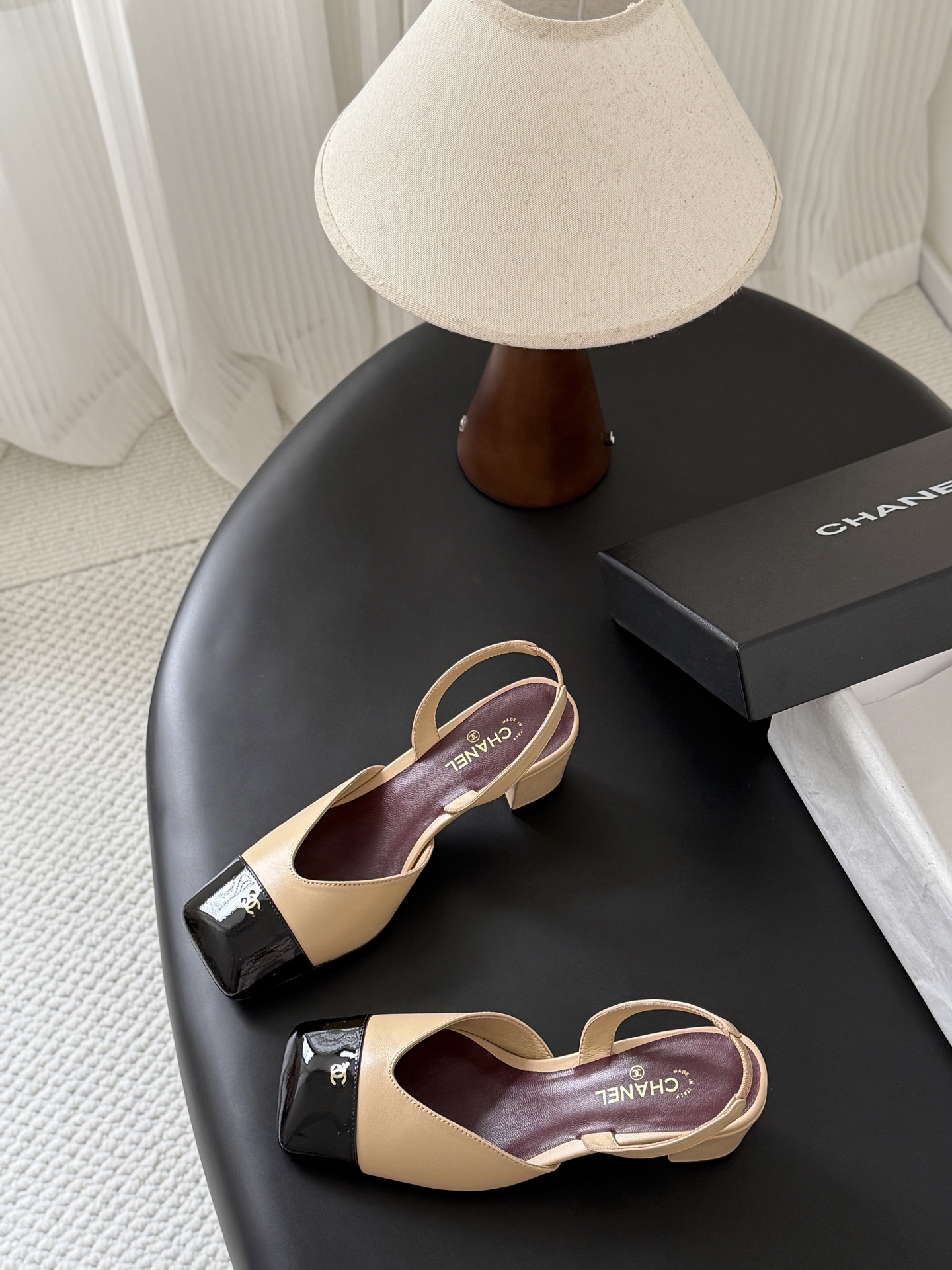 Chan two-tone slingback pumps