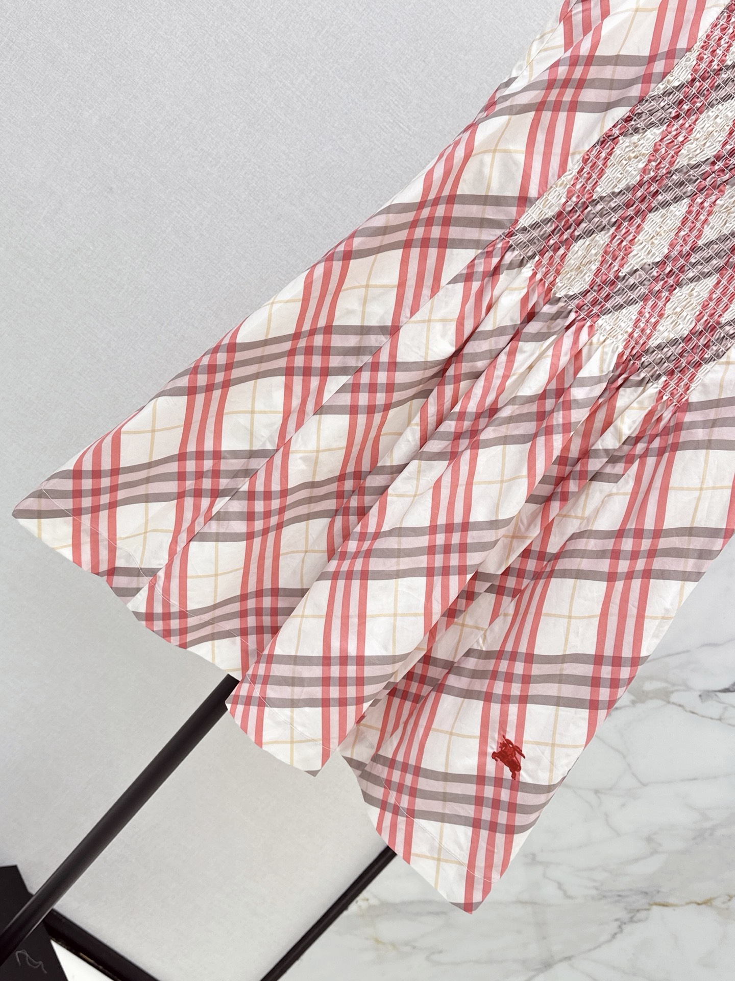 Bur 26ss sleeveless check dress