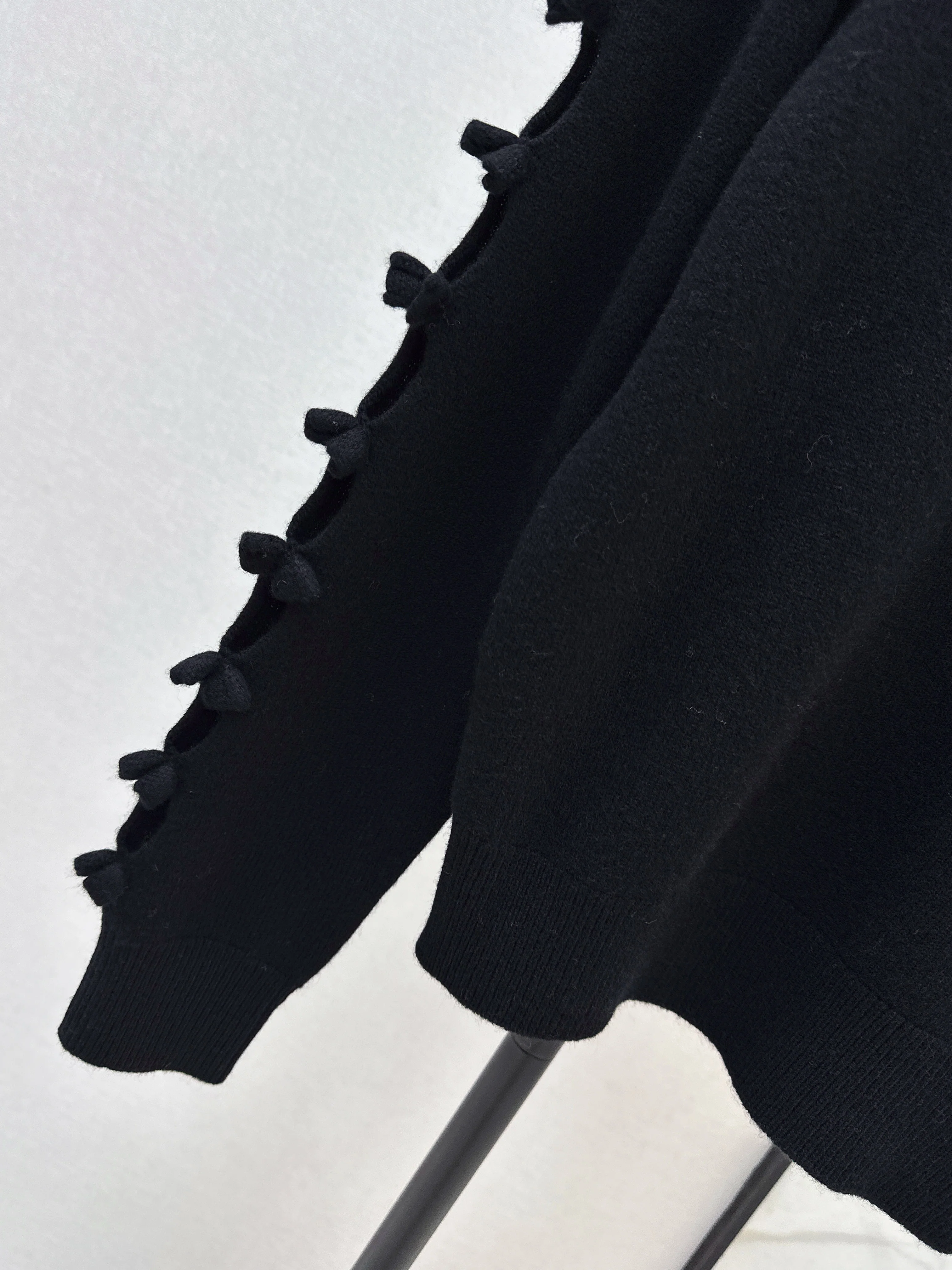 Chan 26ss cashmere sweater