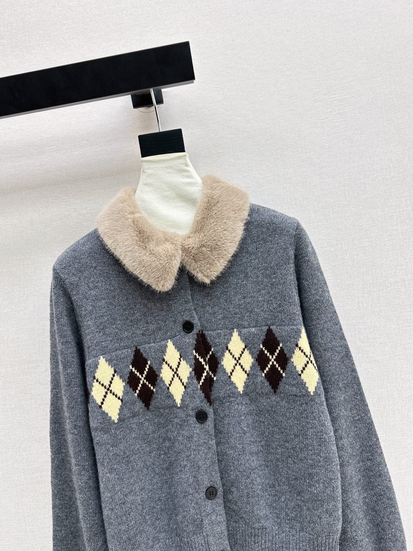 Miu 26ss wool cardigan