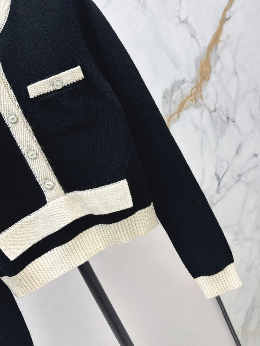 Chan 25ss knit cardigan