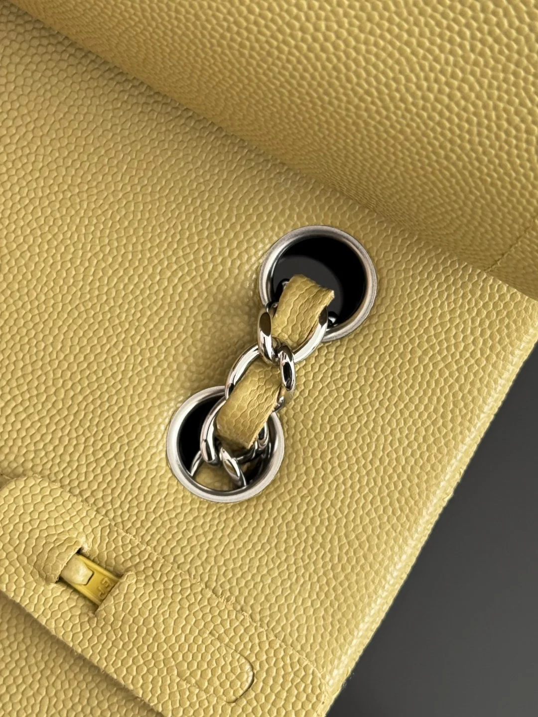 Chan cf23 chain shoulder bag