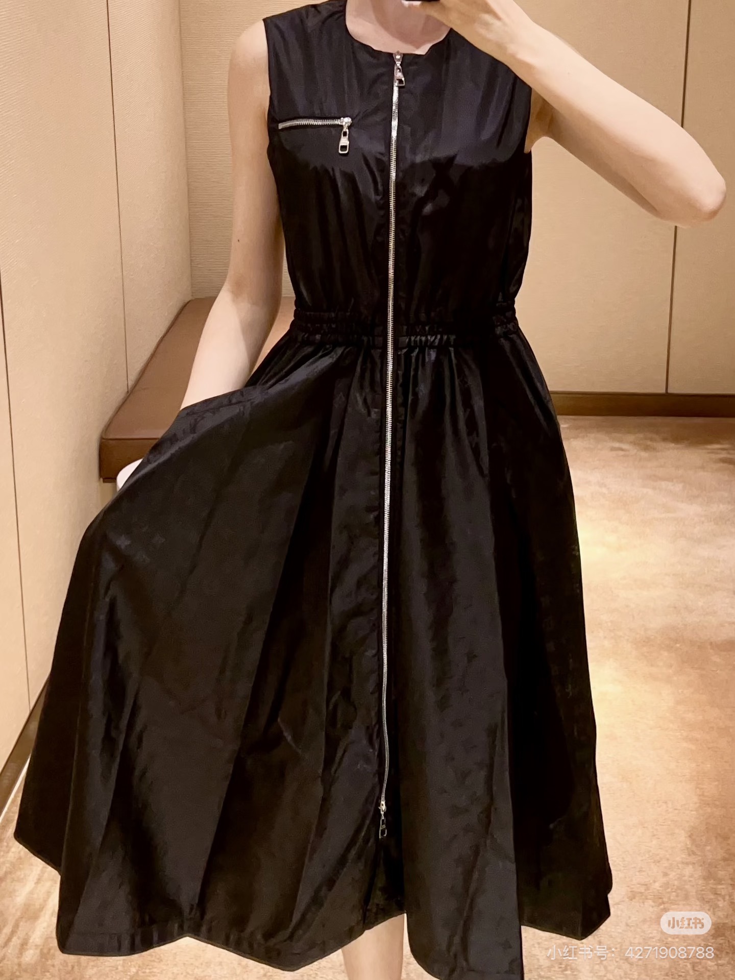 Loui 26ss sleeveless zipper dress