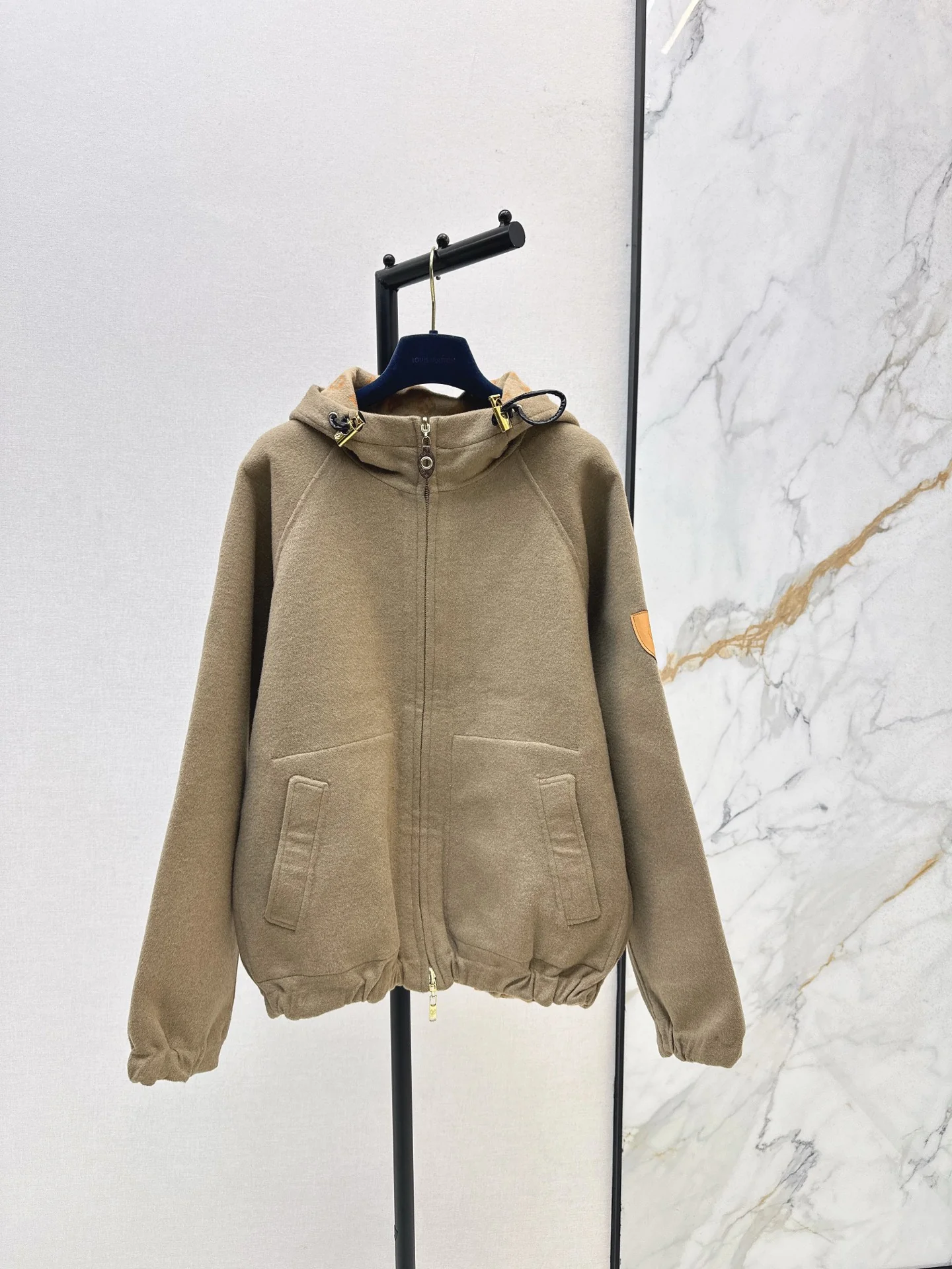 Loui 25fw reversible hooded jacket