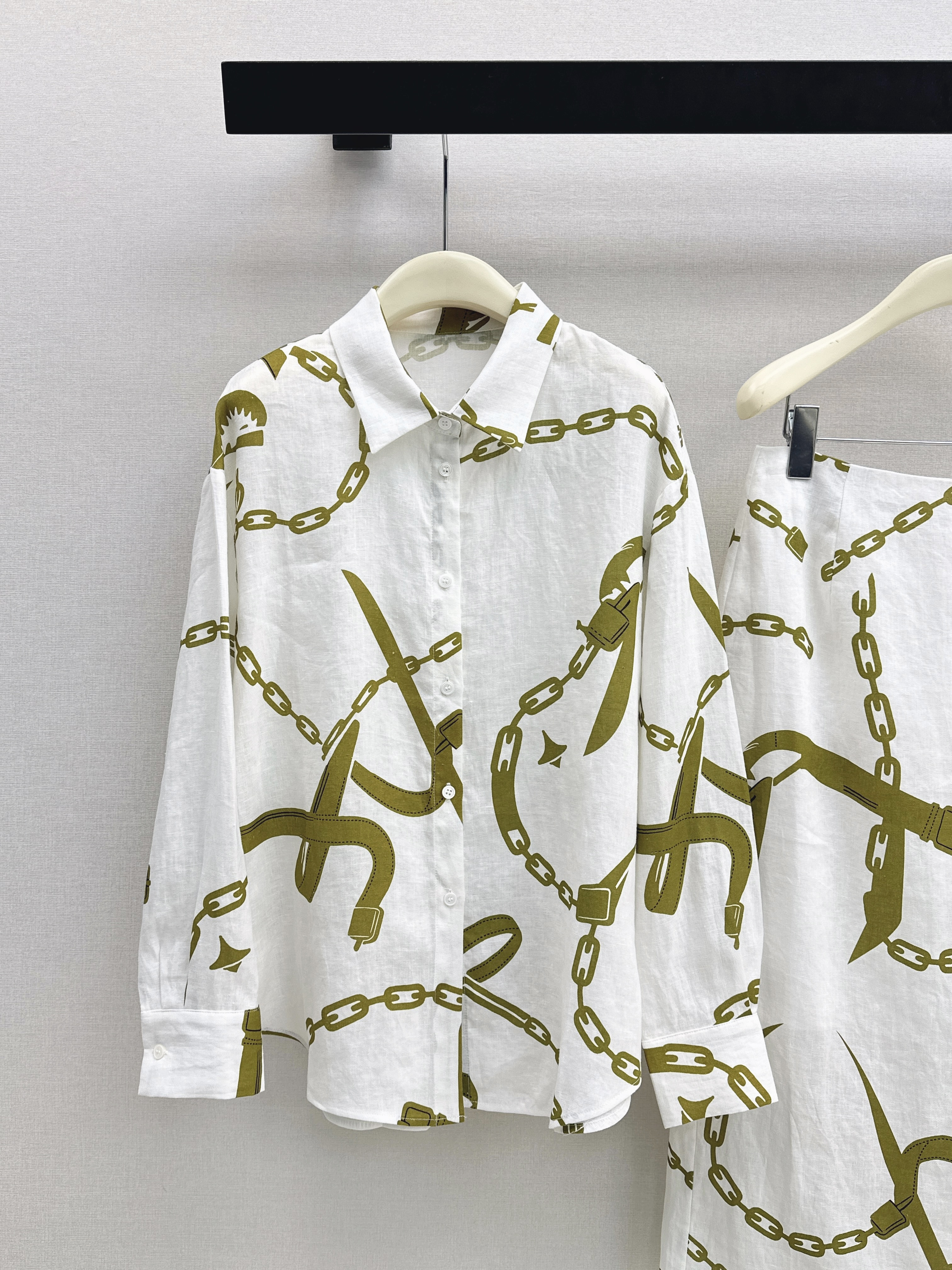 Herm 26ss print shirt skirt set