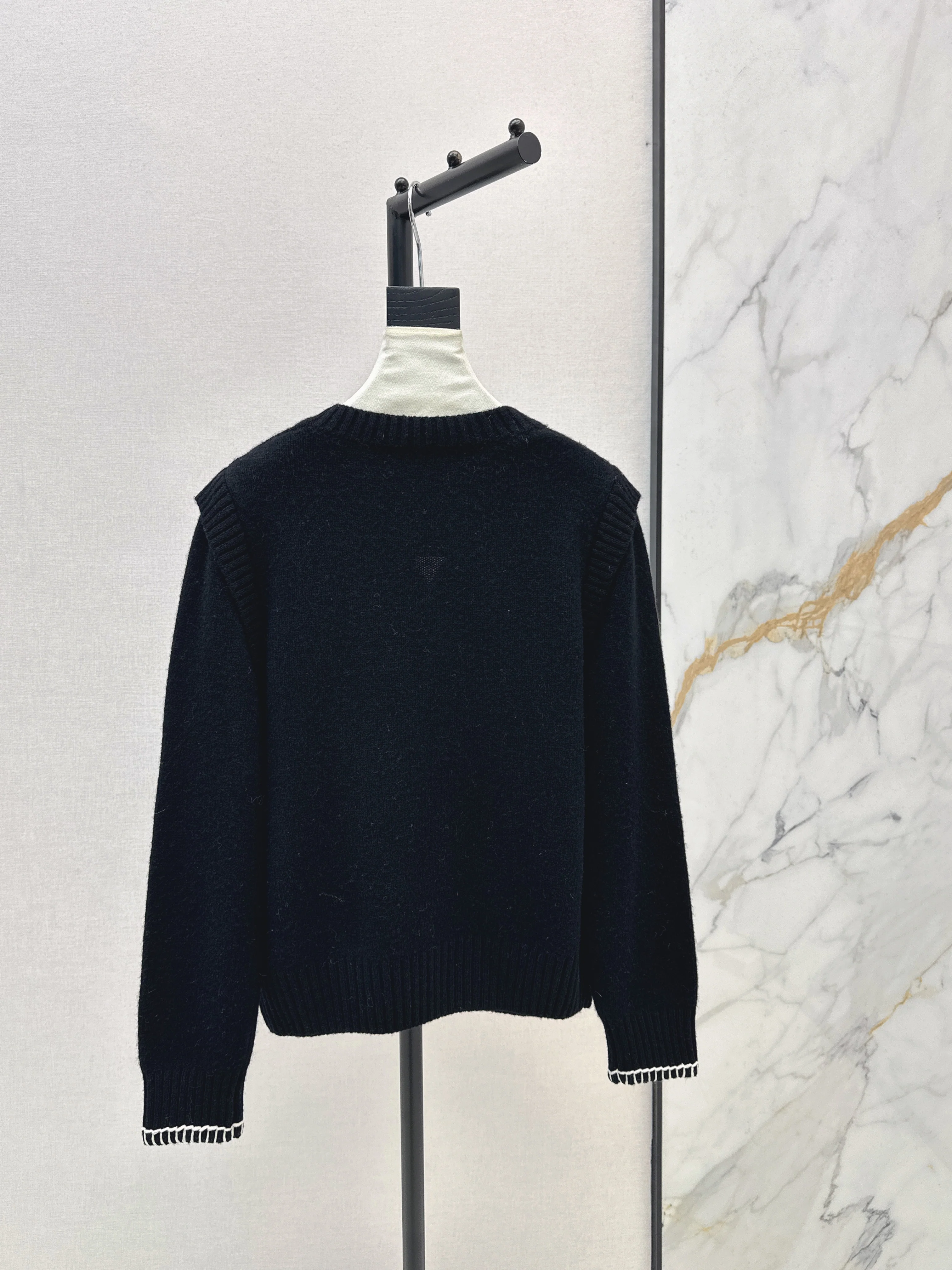 Herm 26ss sweater