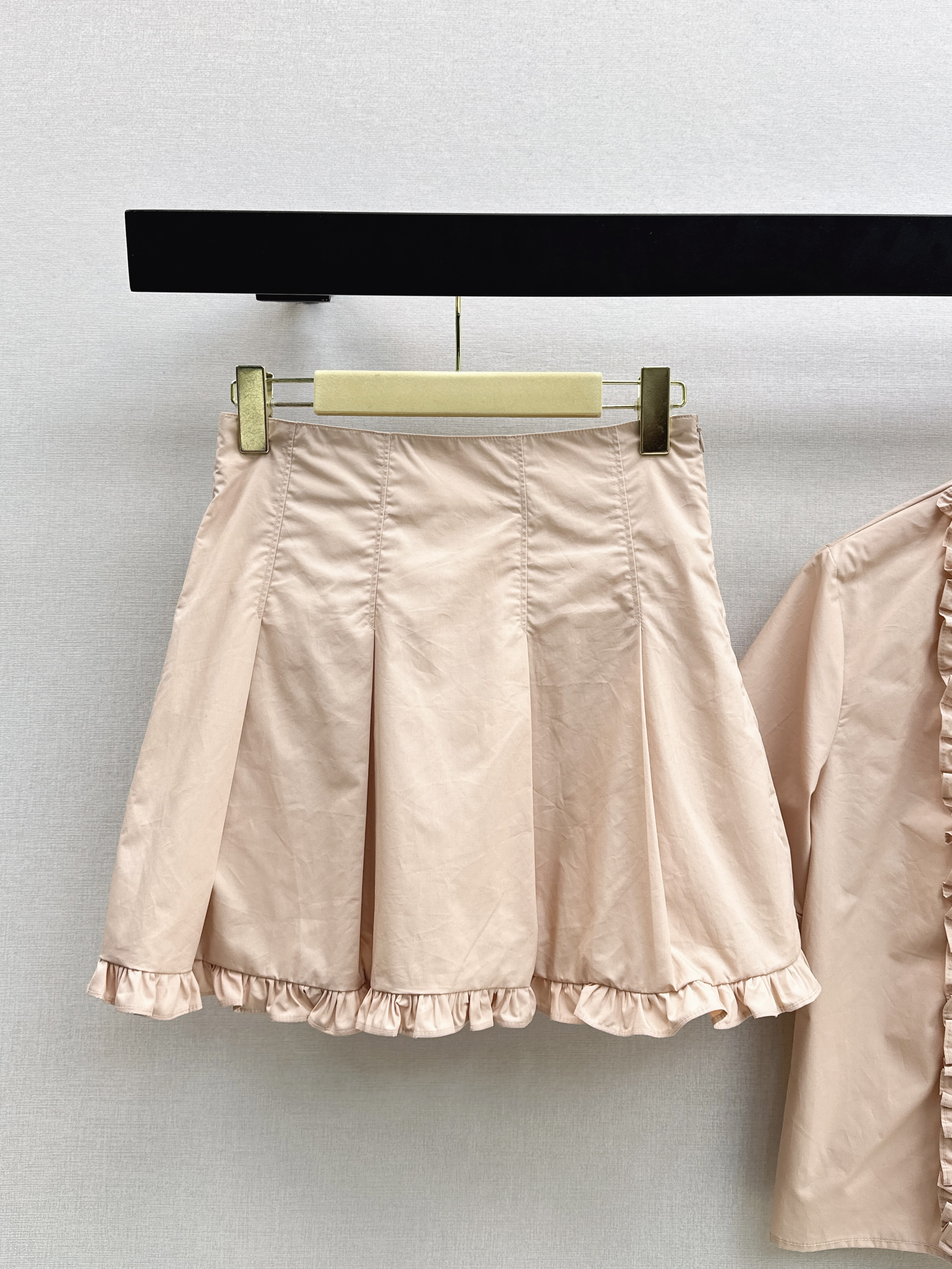 Miu 26ss ruffle shirt skirt sets