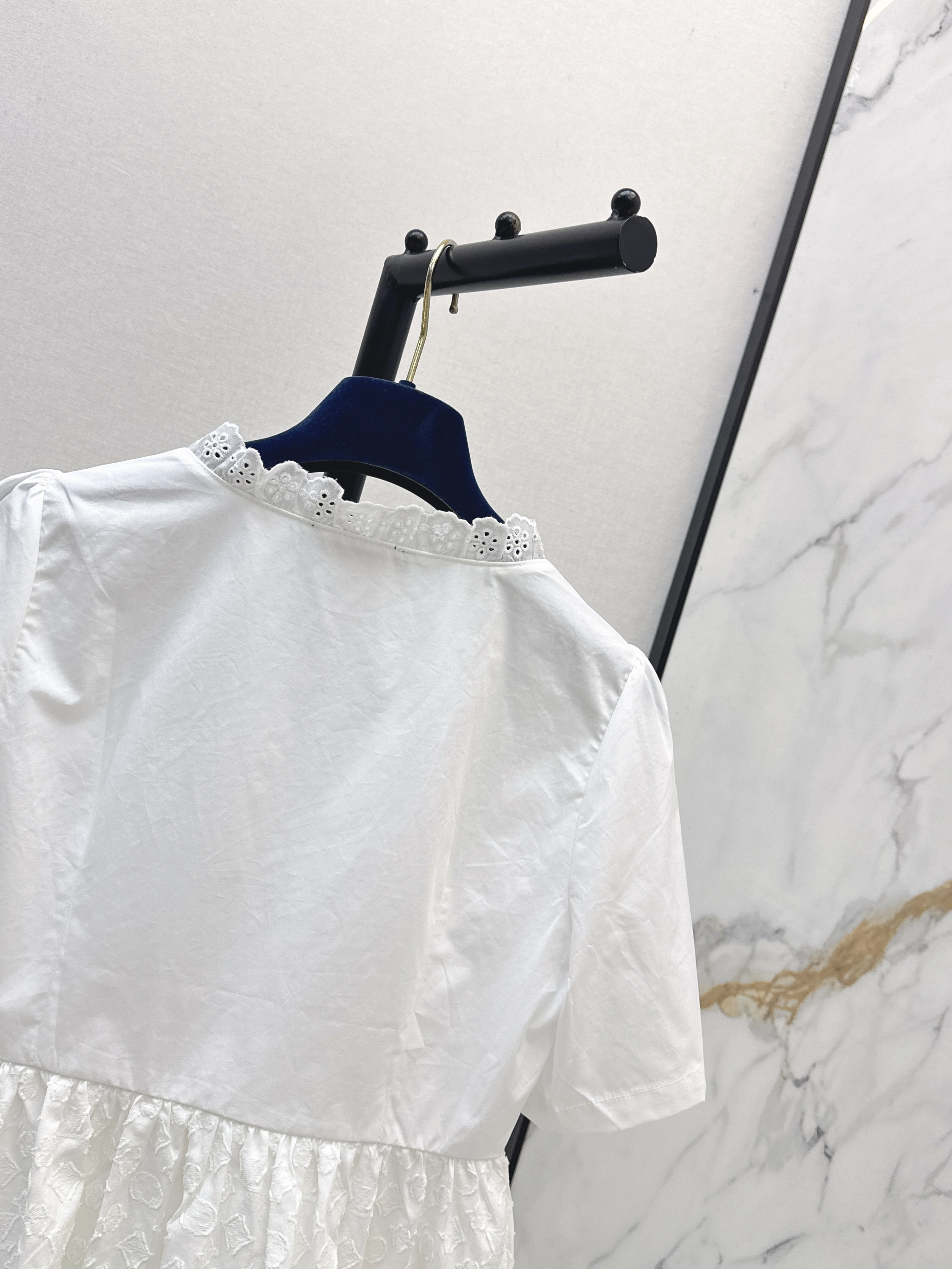 Loui 26ss lace trim puff-sleeve blouse