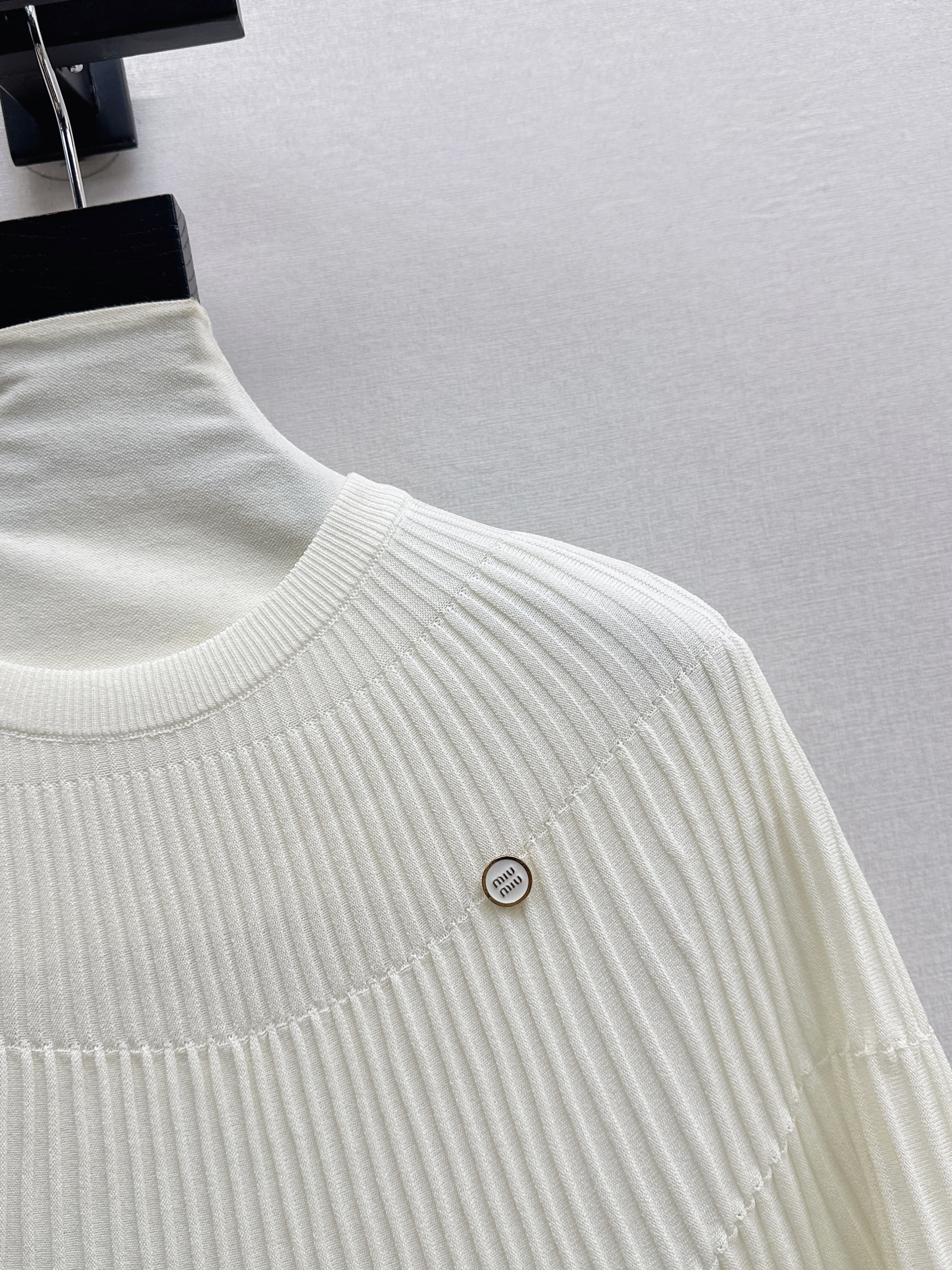 Miu 26ss cape knitwear