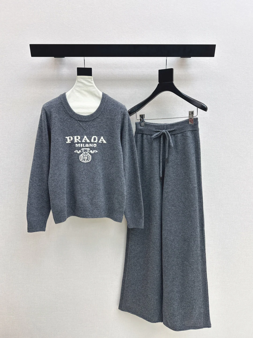 Pra 25fw sweater pants set