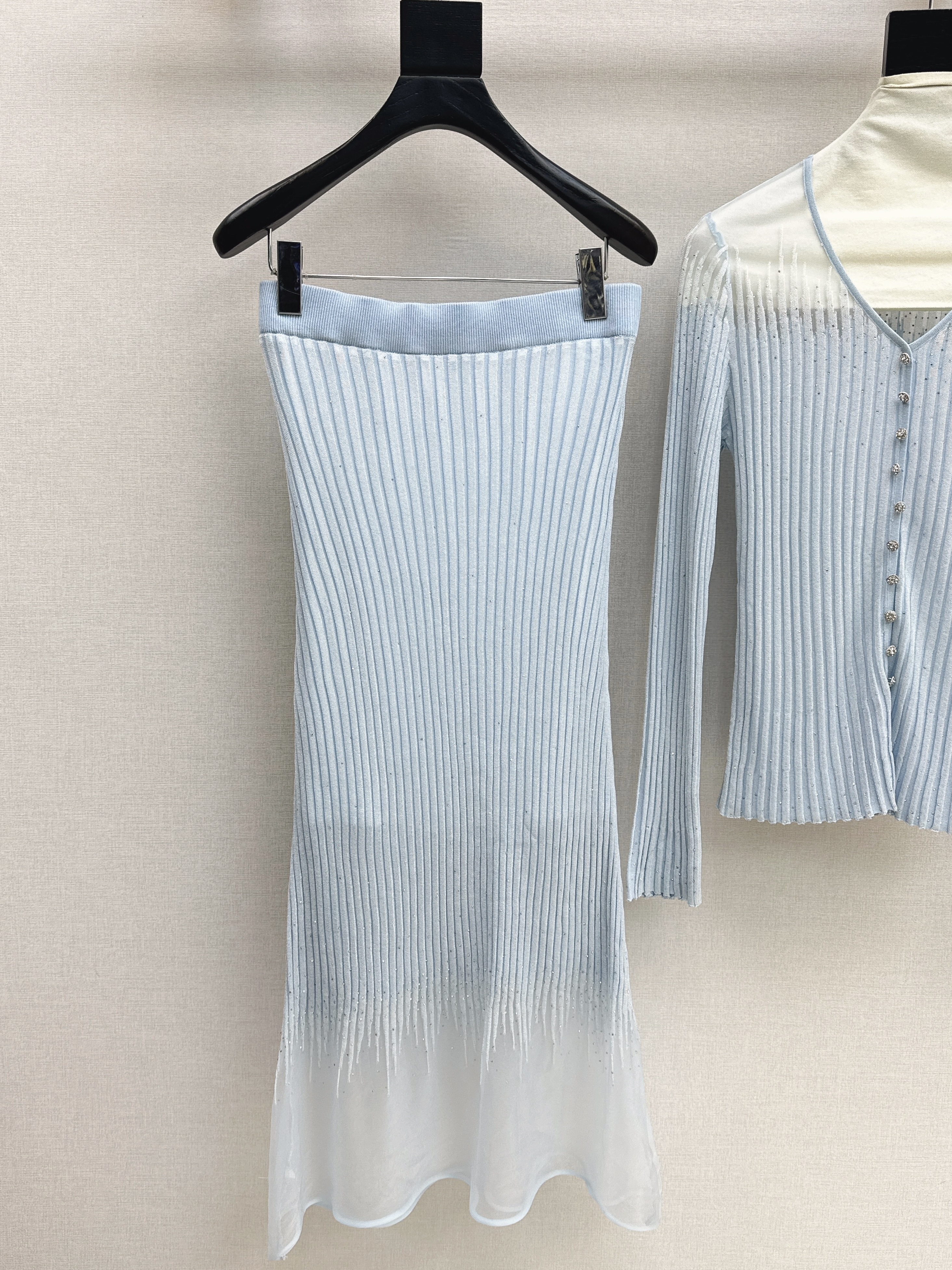 Chan 26ss rhinestone knit suit