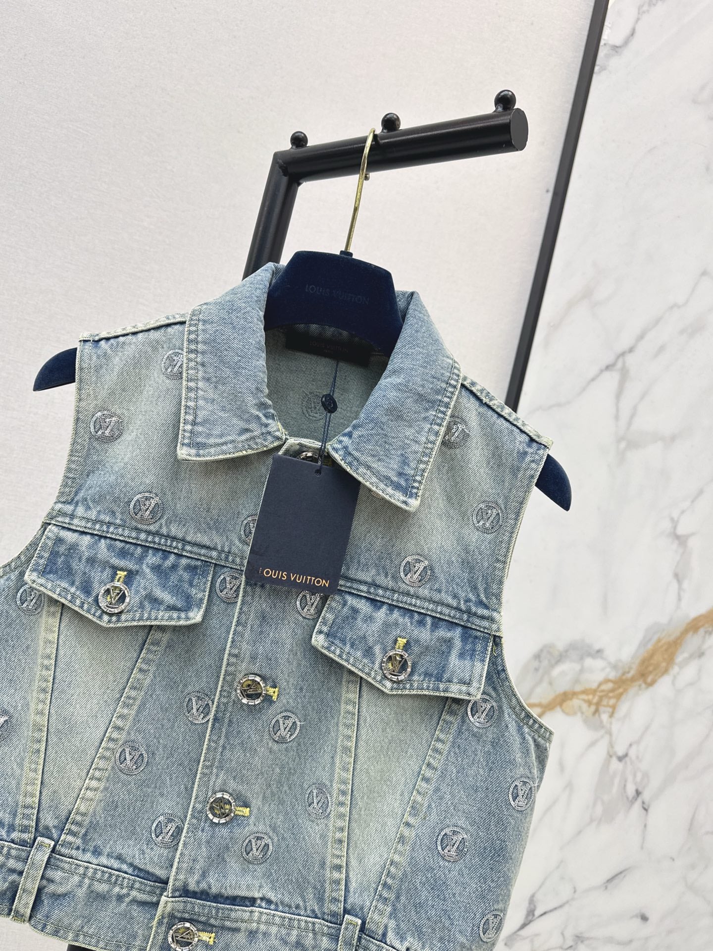 Louis 25fw embroidery denim vest