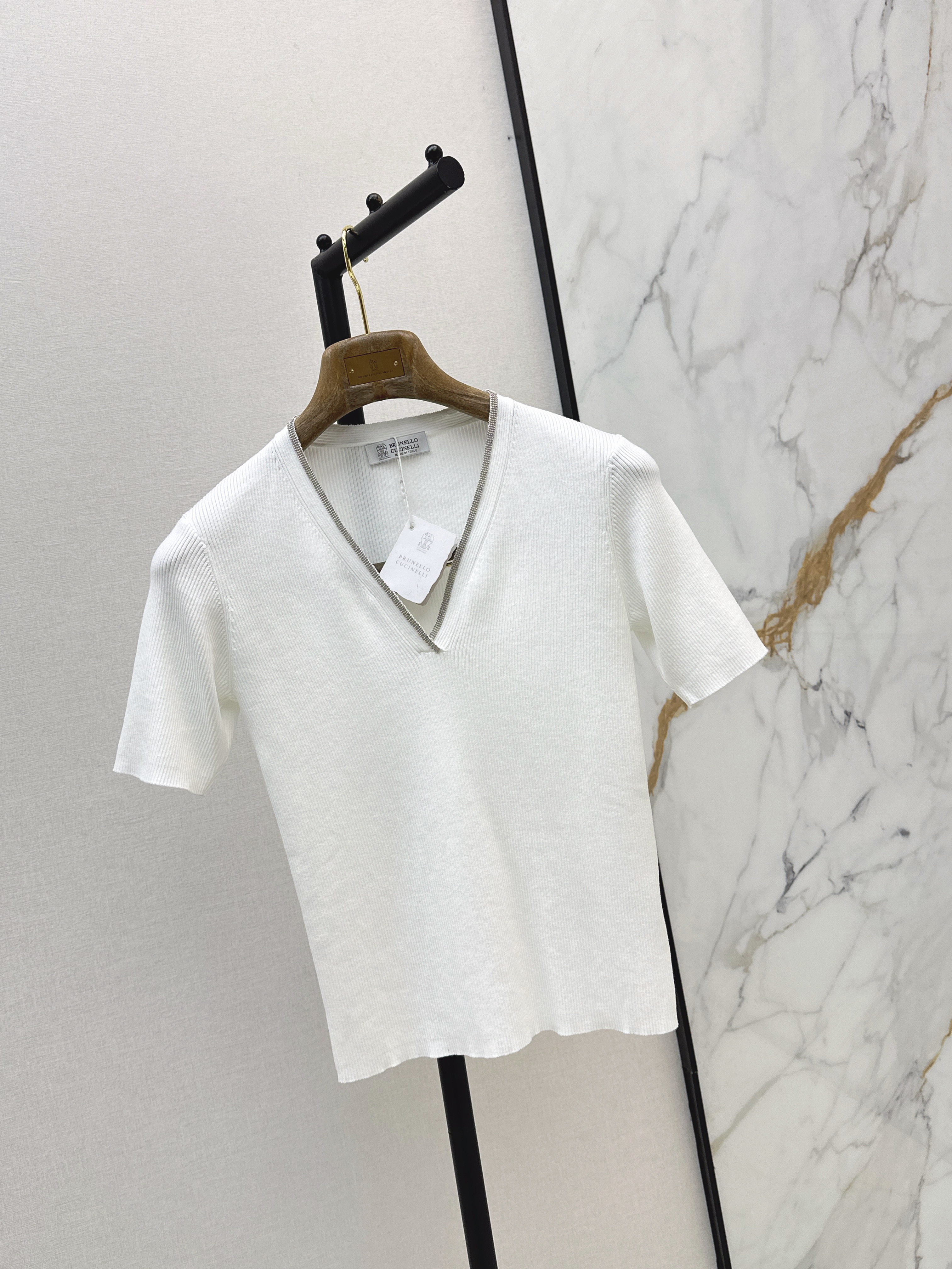 Brun 26ss v-neck knit top