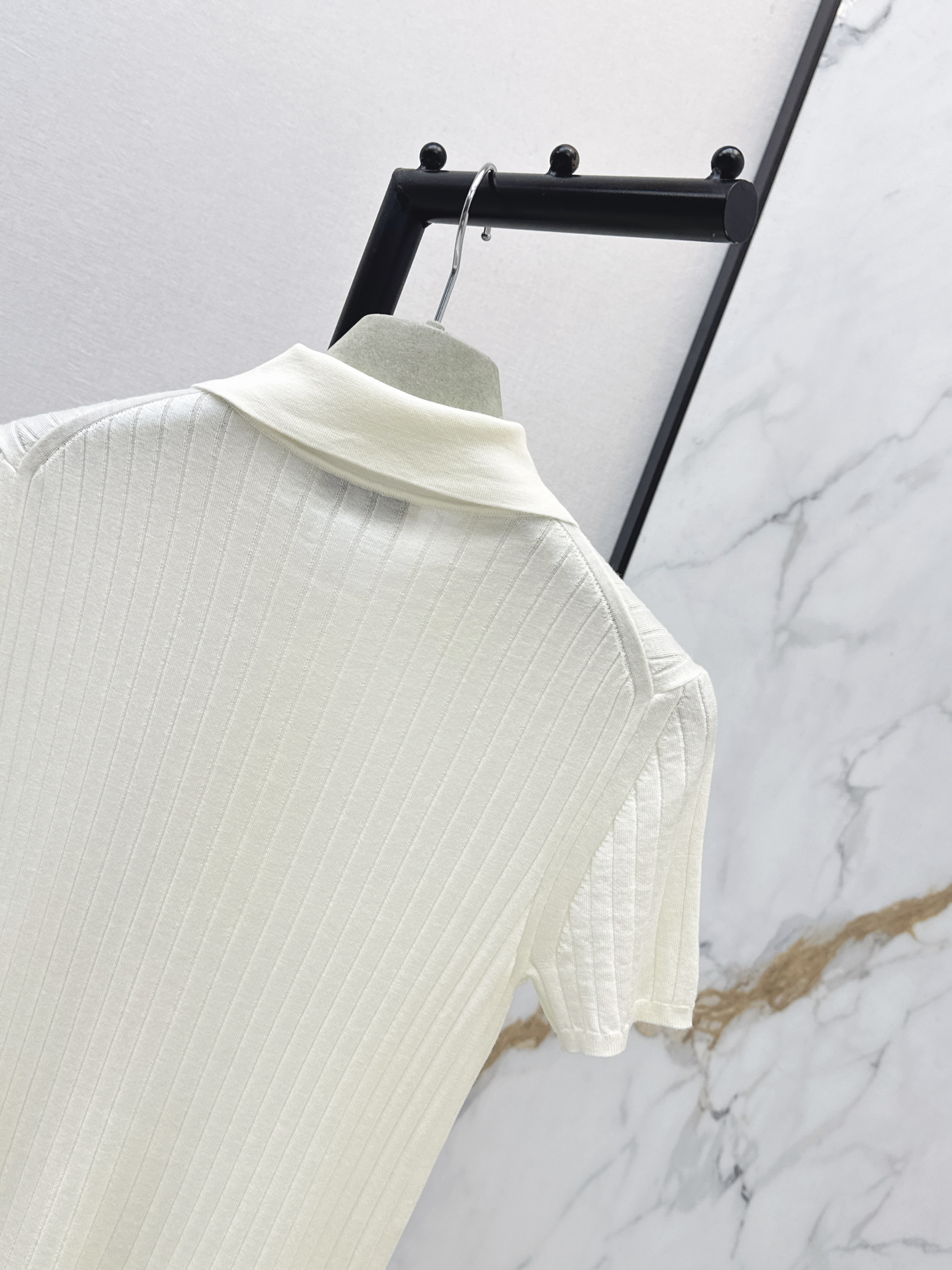 Her 26ss knit sweater