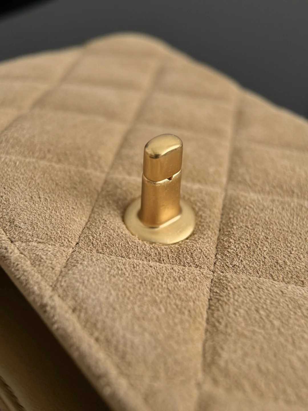 Chan 25A suede flap bag