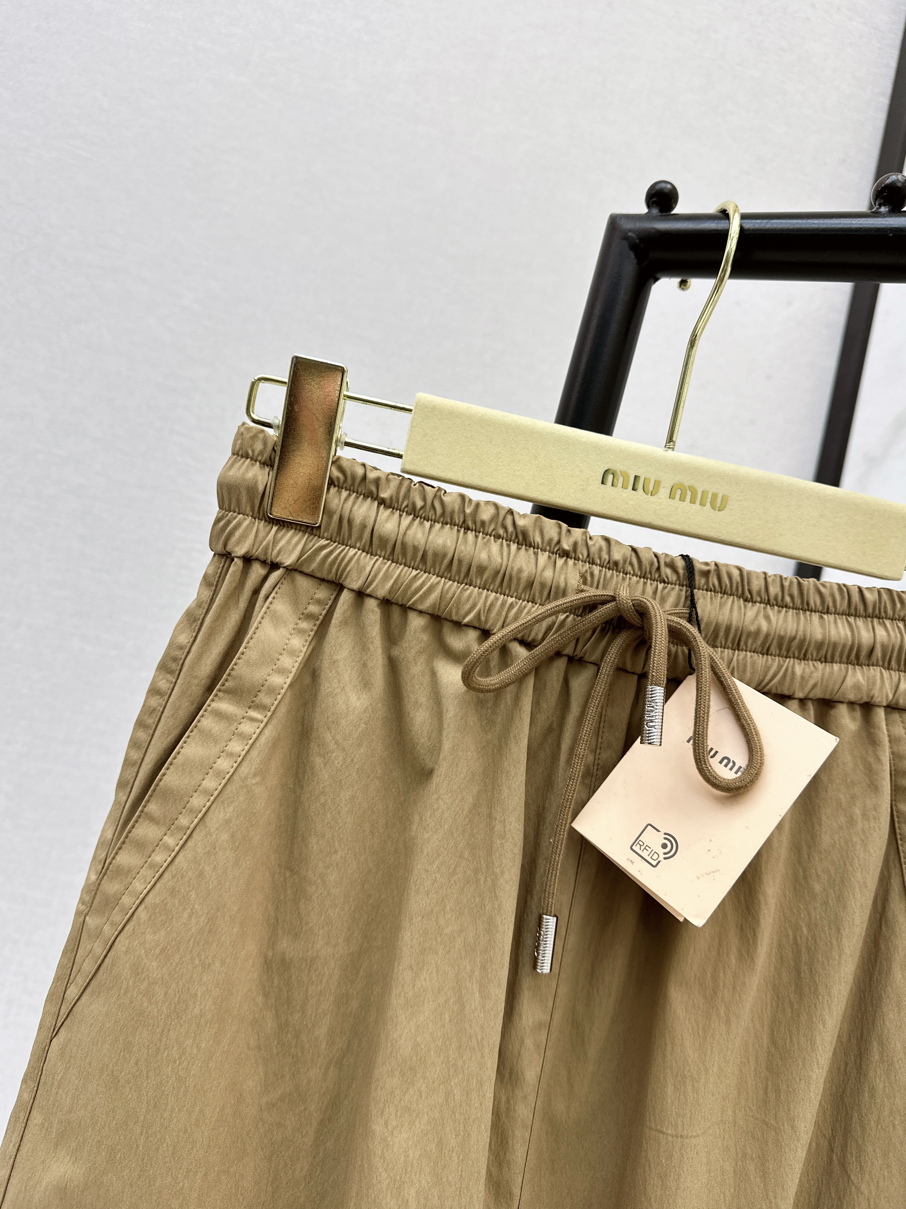 Miu 26ss cargo skirt