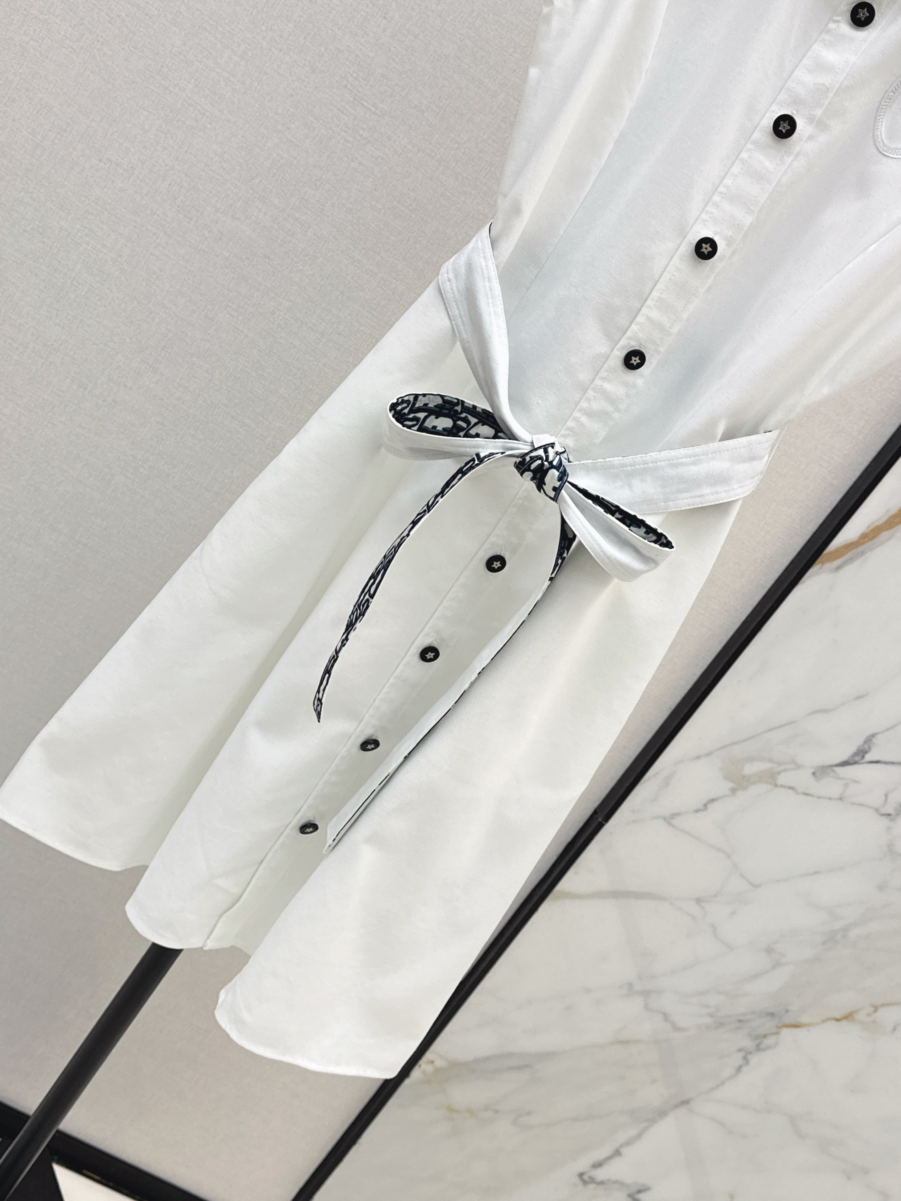 CD 26SS Sleeveless Belted Shirt Dress