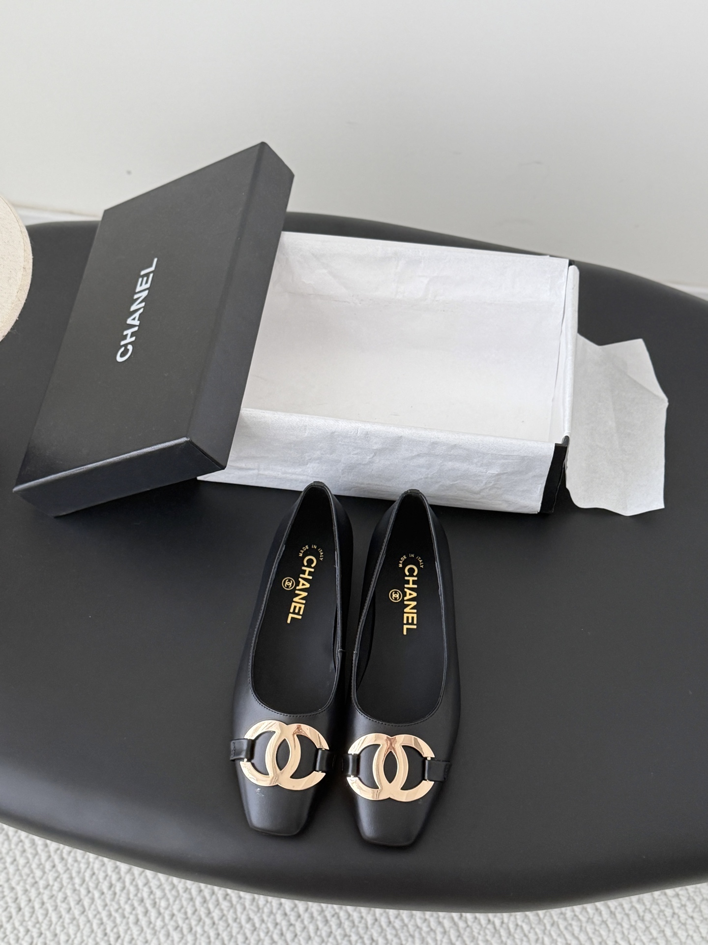 Chan 26P ballet flats