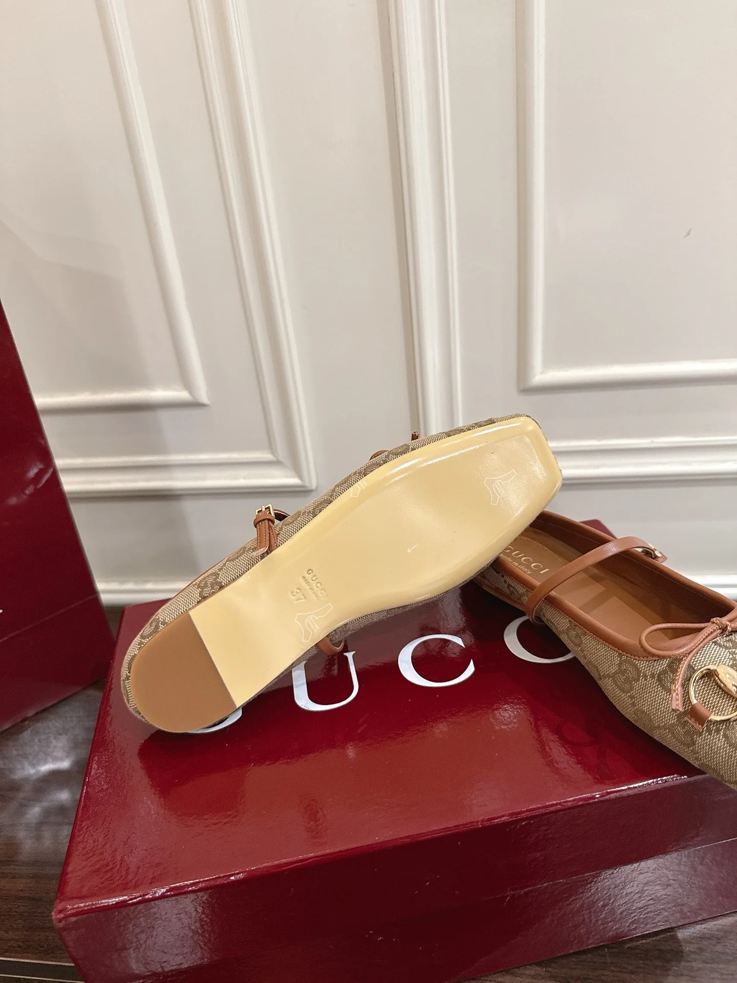 Guc 25fw mules