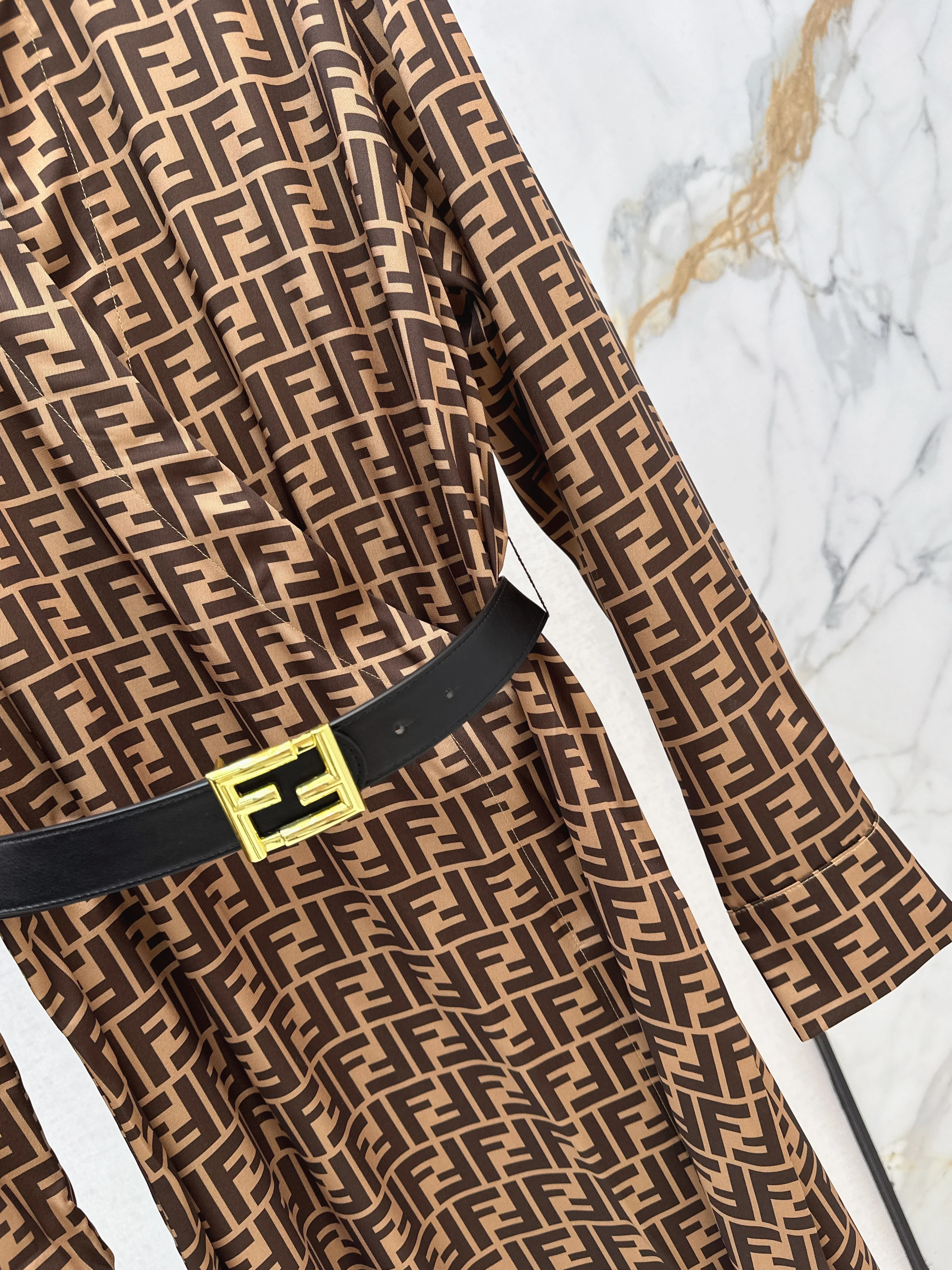 Fend 26ss silk dress with belted